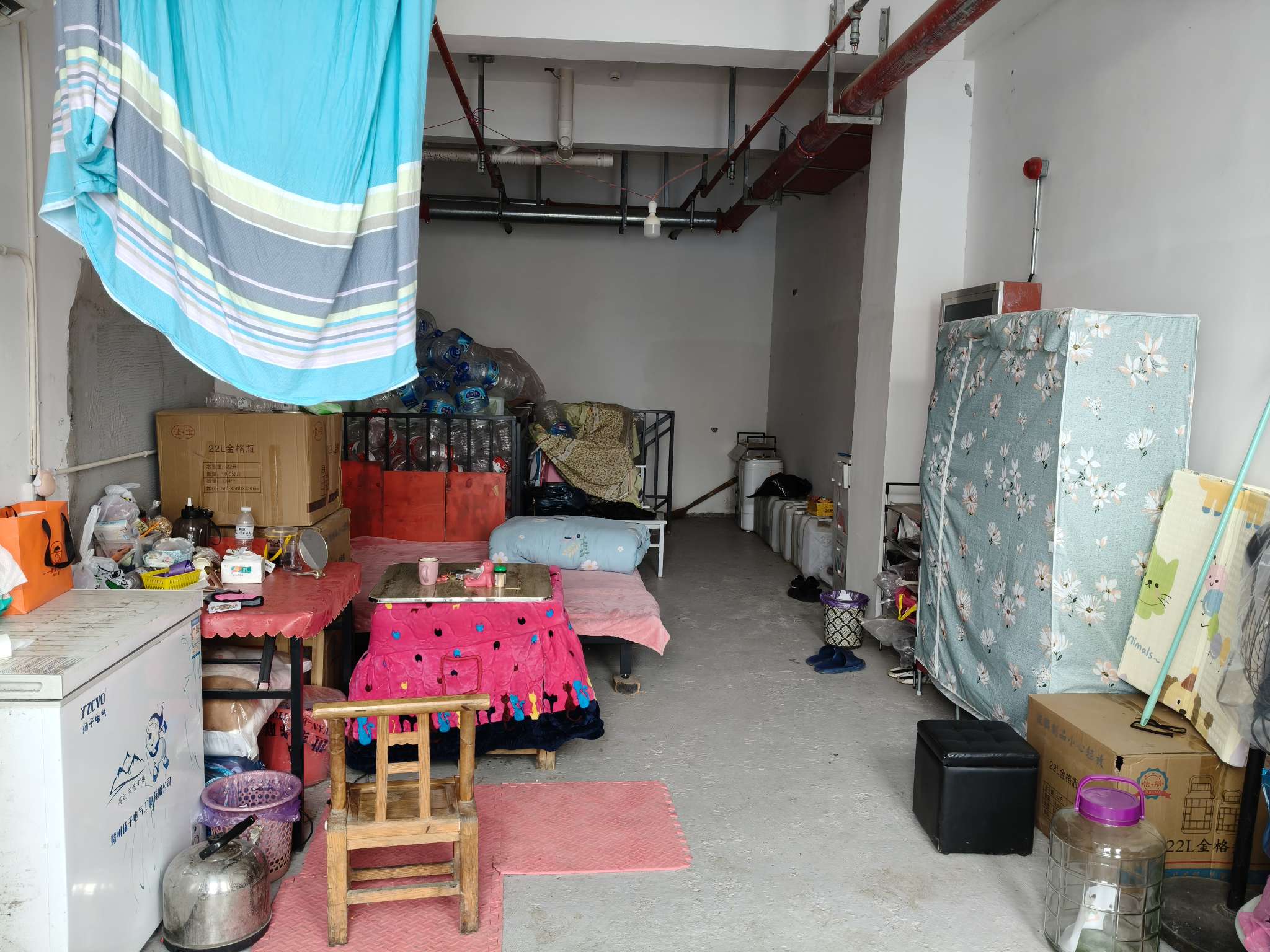 万盛阳光城市 92平临街旺铺 优质地段 人流密集 有外摆区_4