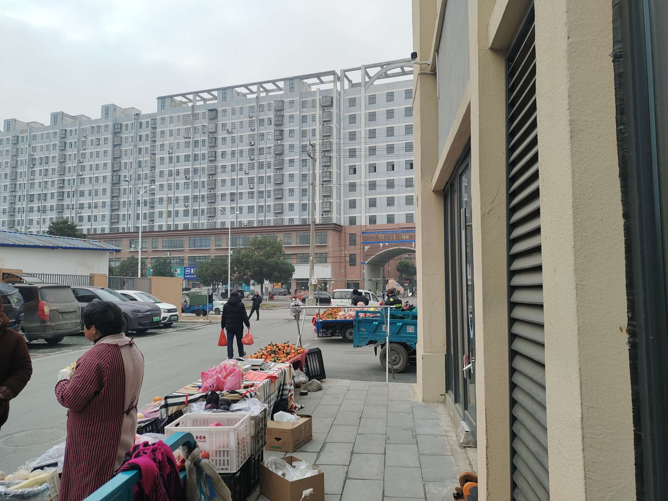 万盛阳光城市 132平 临街旺铺 带停车位外摆区 优质地段_3