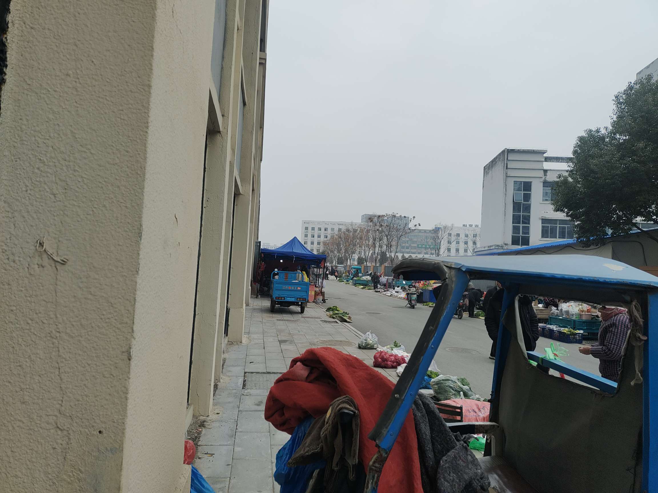 万盛阳光城市 132平 临街旺铺 带停车位外摆区 优质地段_4