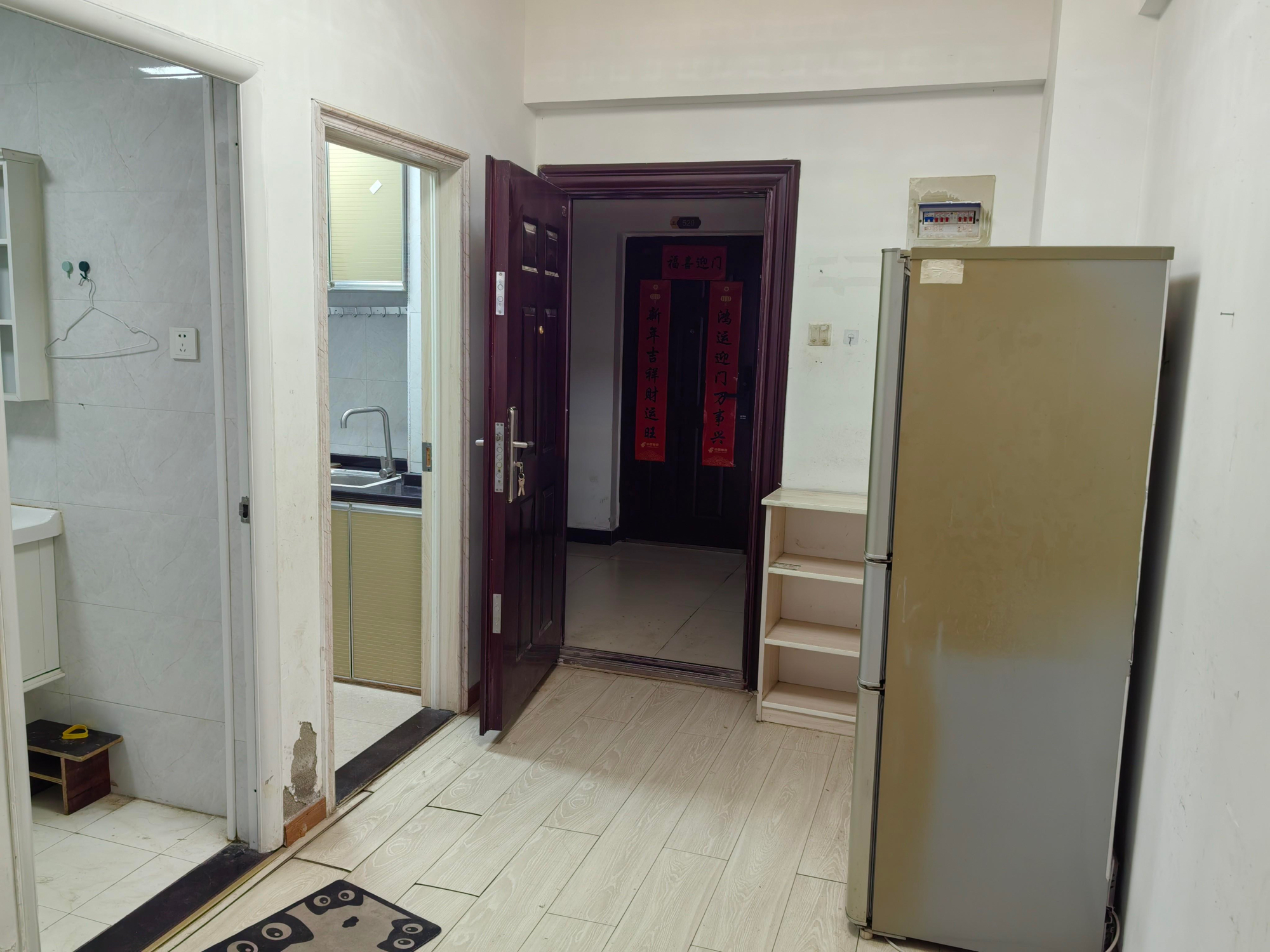 万茂华府 42平 一室一厅 交通便利 配套齐全 低楼层 普装出租_6