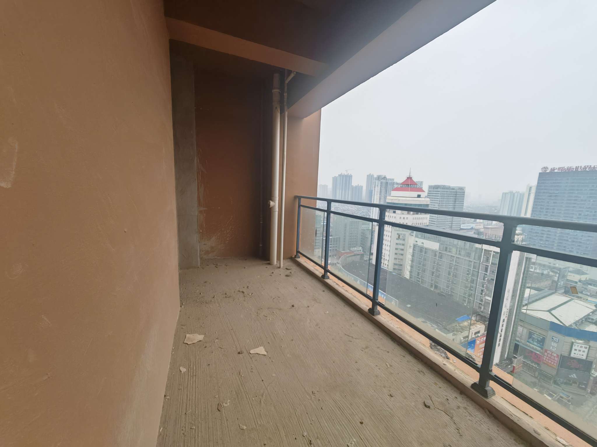 世纪天成 82平 南向两室 毛坯好改造_12