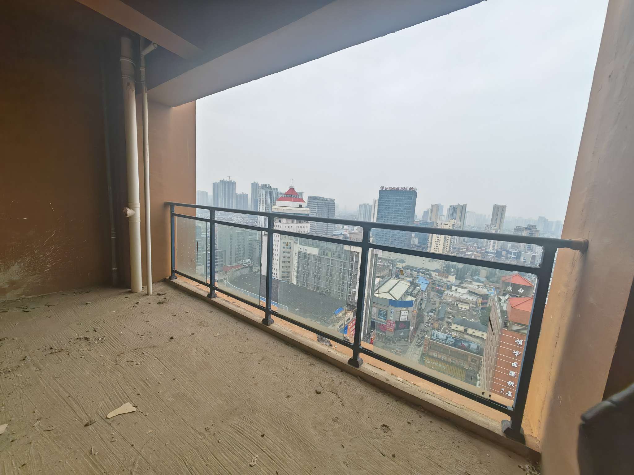 世纪天成 82平 南向两室 毛坯好改造_13