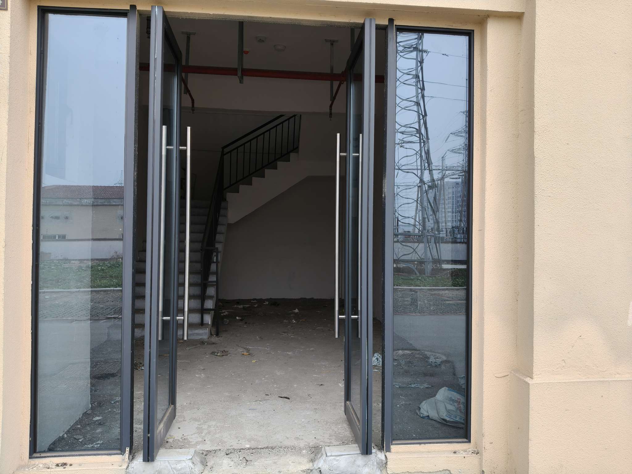 万盛阳光城市 143平临街旺铺 人流密集 有外摆区可用明火_3