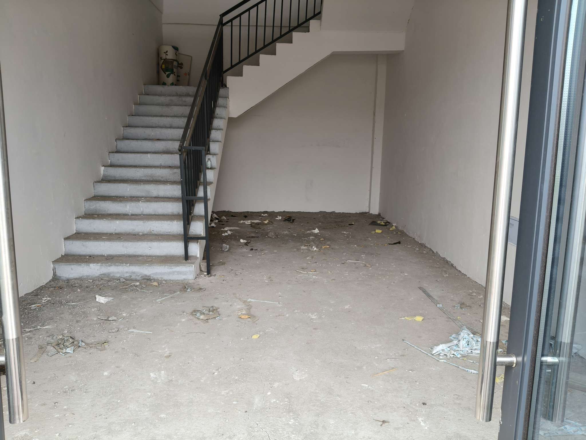 万盛阳光城市 143平临街旺铺 人流密集 有外摆区可用明火_2