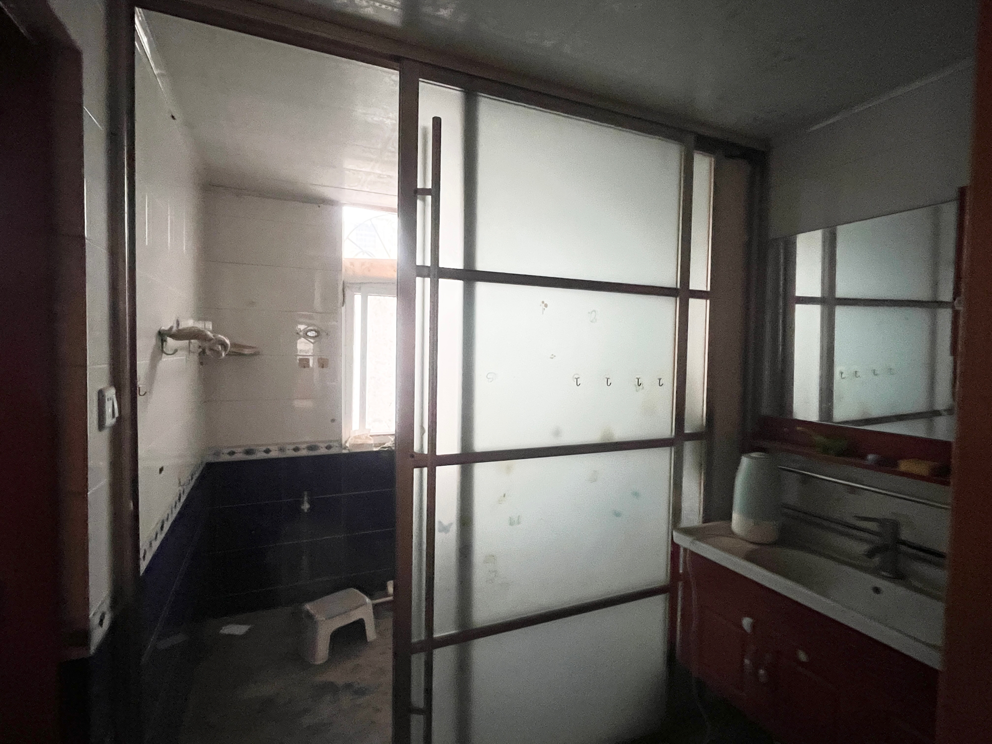 市场新村2室2厅简装出售_9