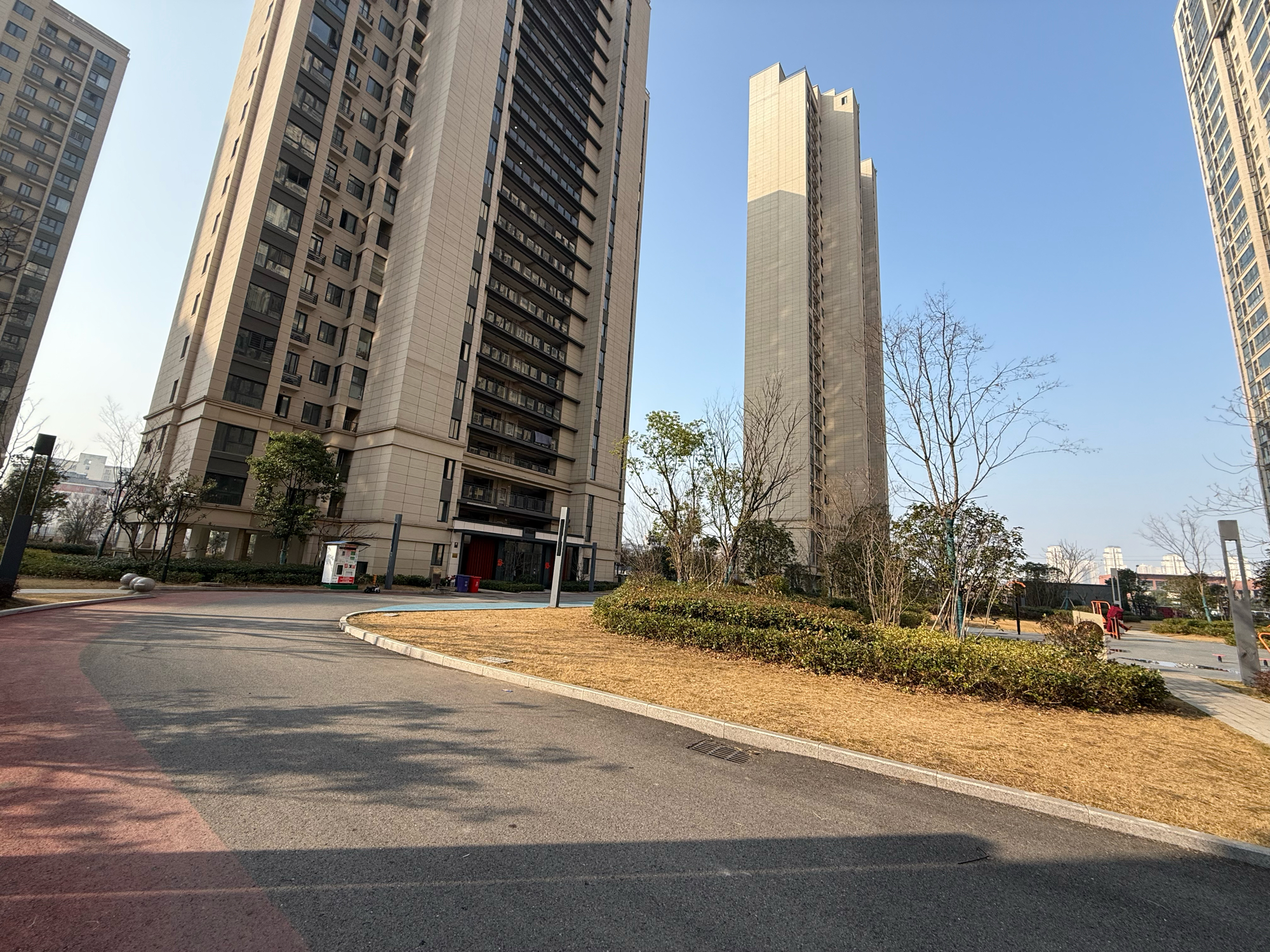 网云小镇二期 117平精装三室 学区房采光好 环境优越_10