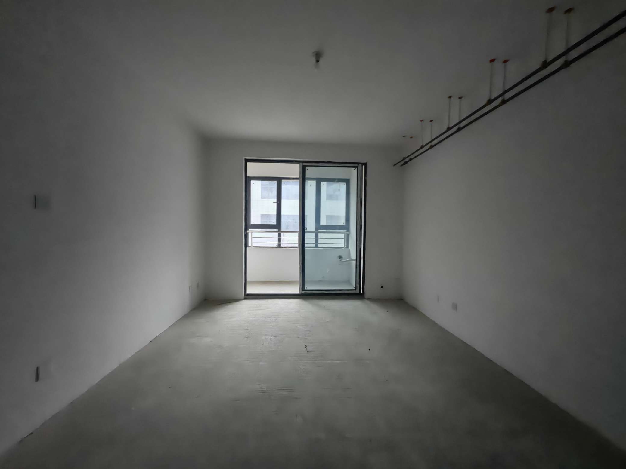 翰林庭院 65平 南向一室一厅 毛坯 环境好配套齐全_2