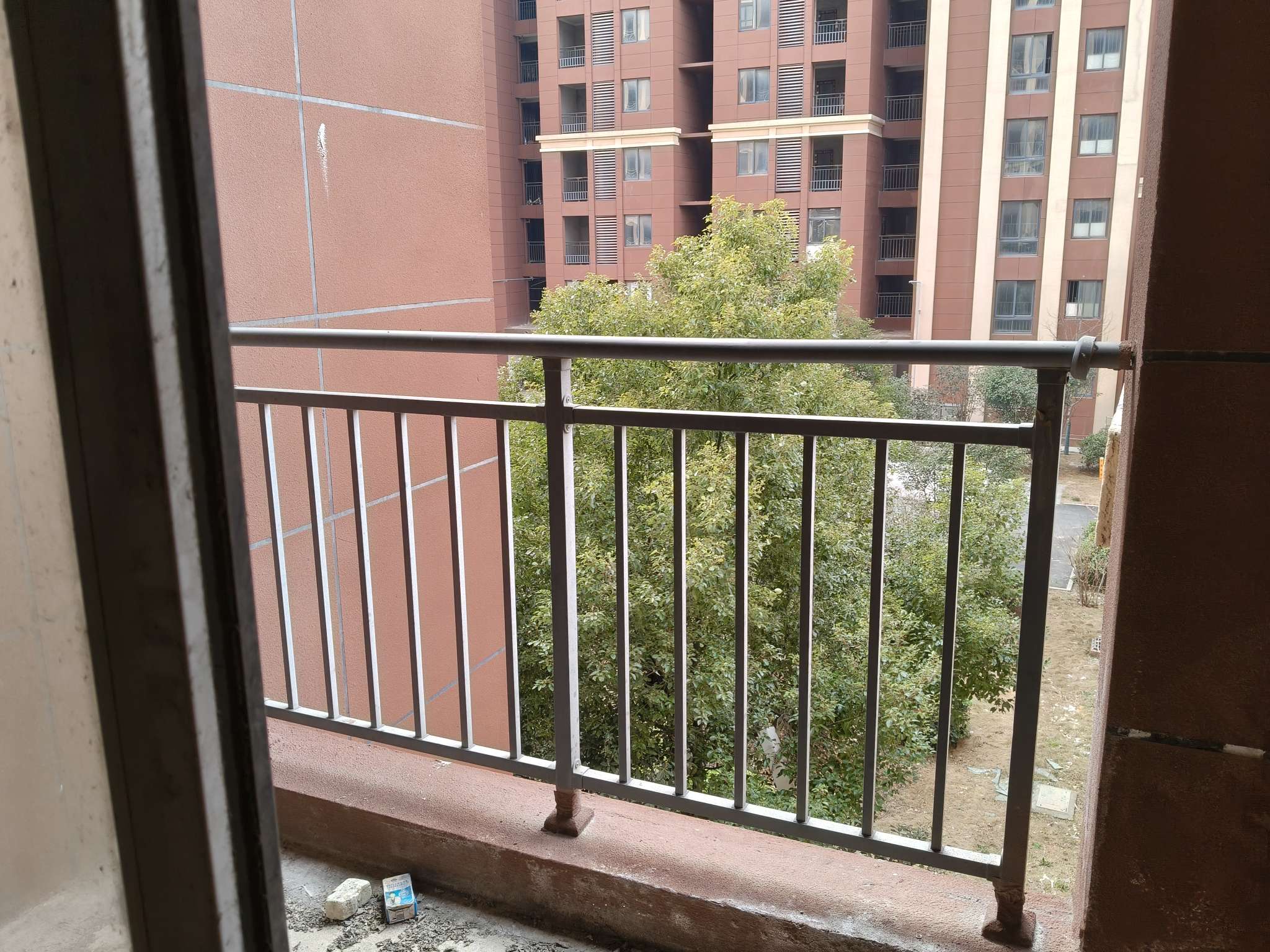 万盛阳光城市 118平三室一厅 满五唯一 采光好 交通便利_5