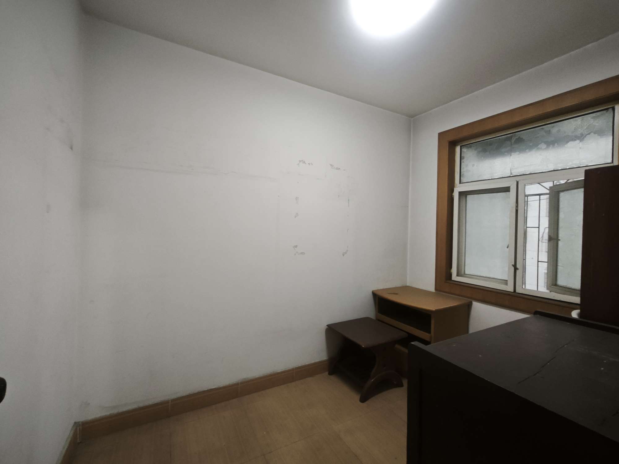 华声苑3室1厅普装出售 洞二小本部学区房_9