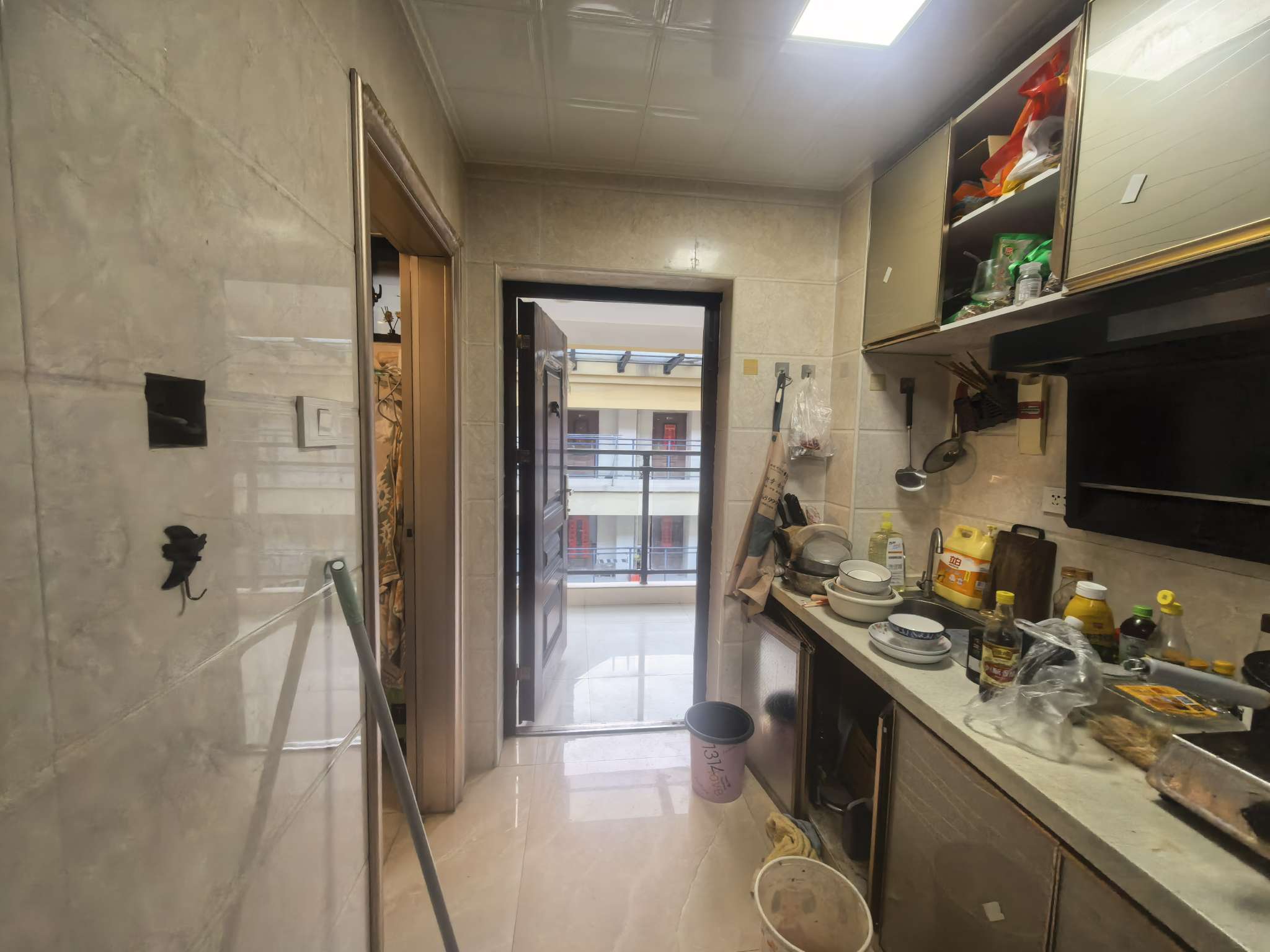 精美小公寓出售_9