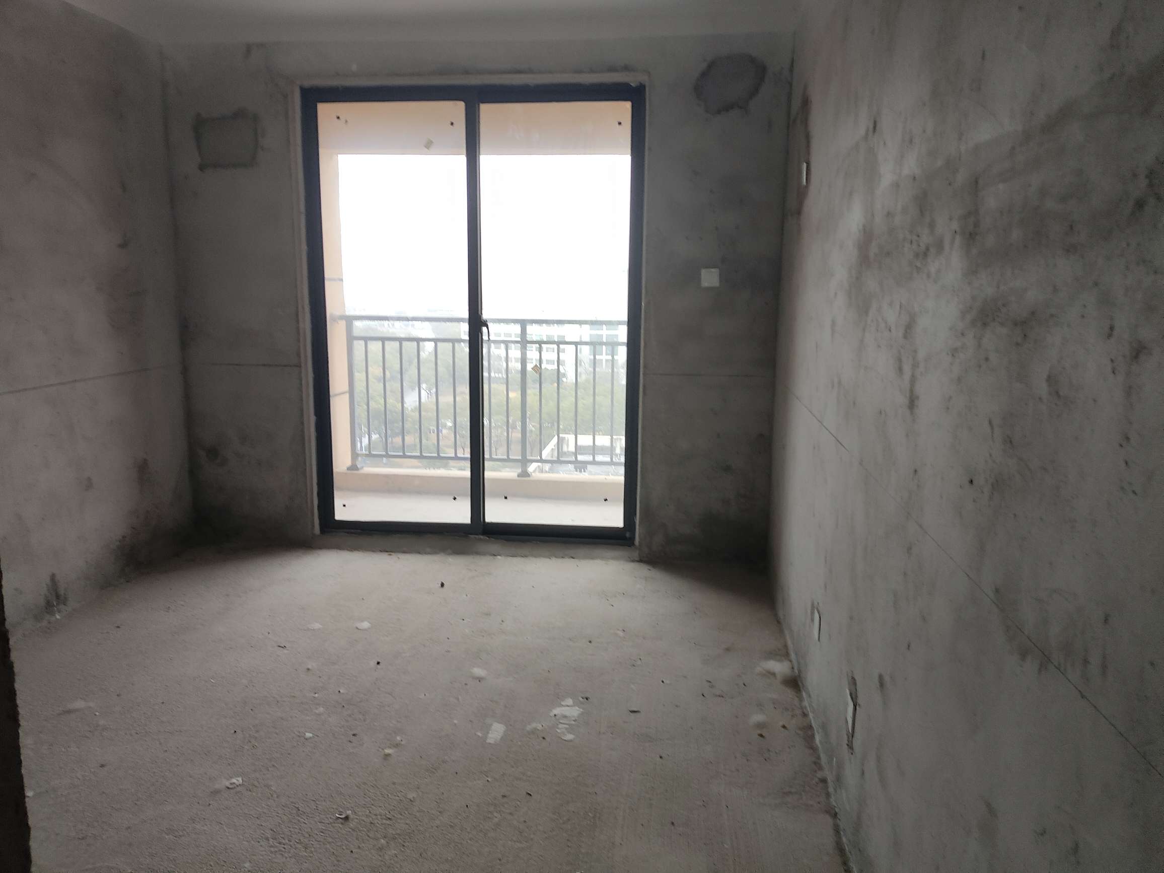 泰府名邸 116平 三室两厅 毛坯小高层 学区房 交通便利_2