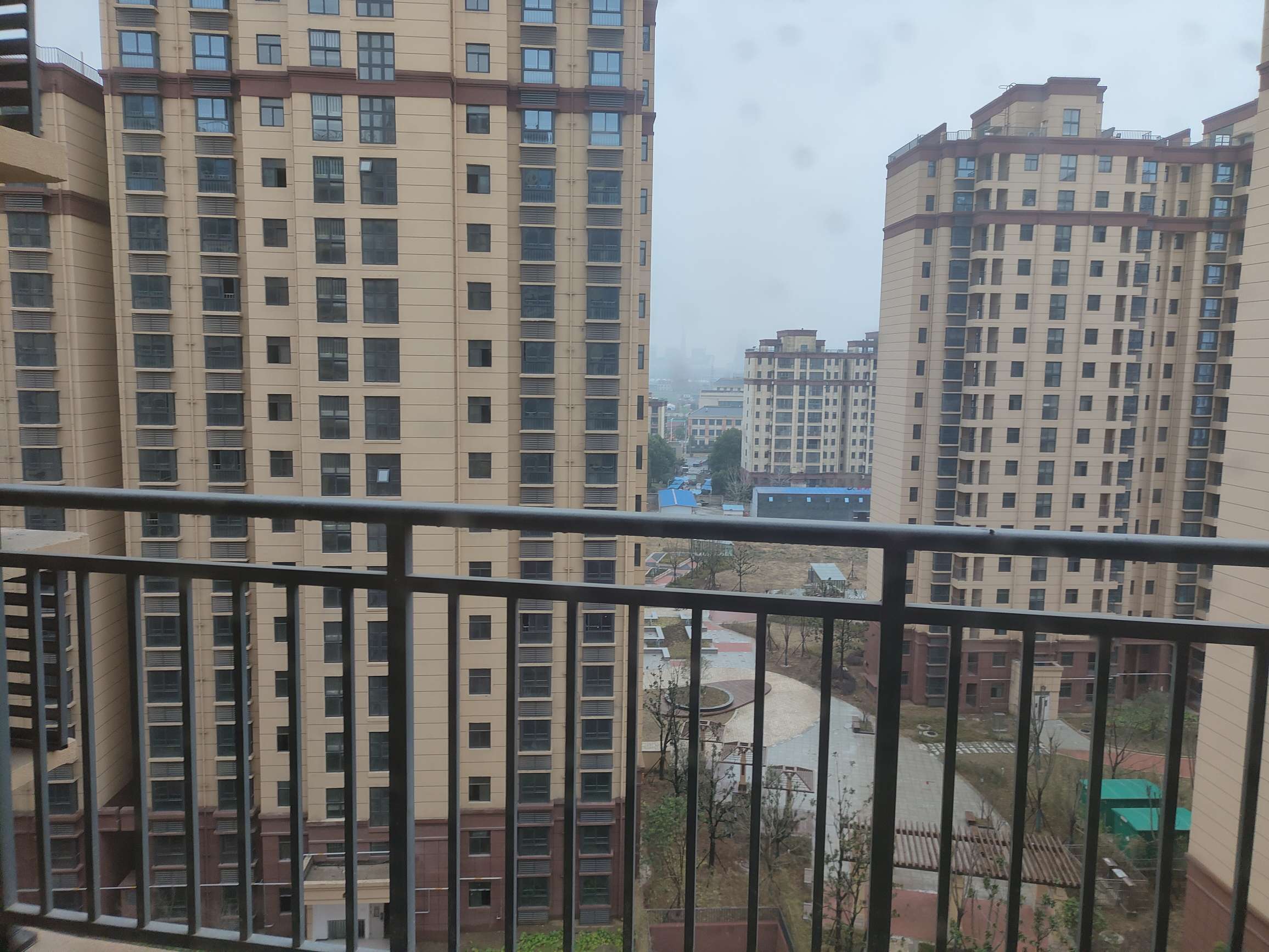 泰府名邸 116平 三室两厅 毛坯小高层 学区房 交通便利_6