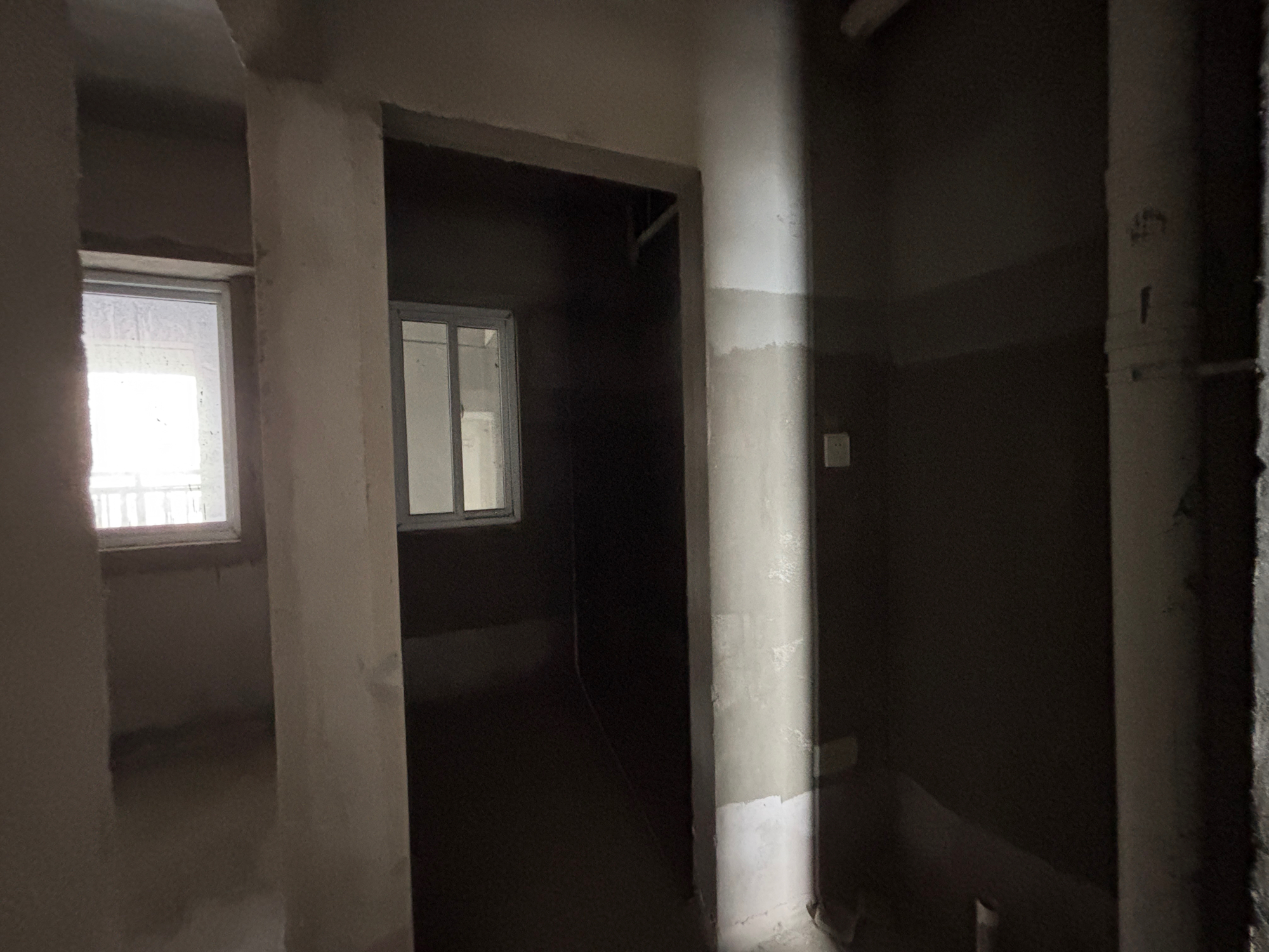 万达广场 96平 三室两厅 交通便利 采光好 毛坯出租_10