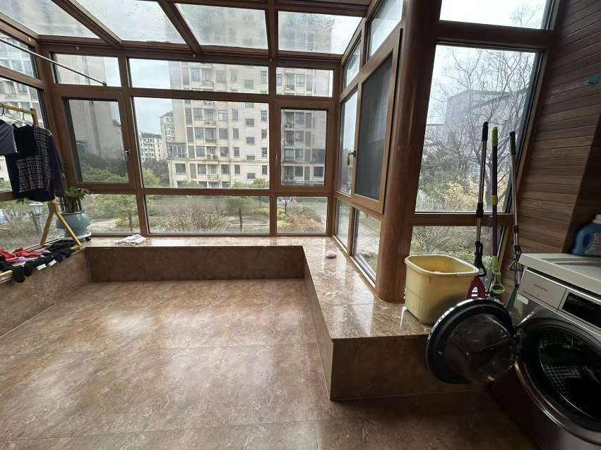 一品山南 142平 豪装四室 交通便利 配套齐全_7