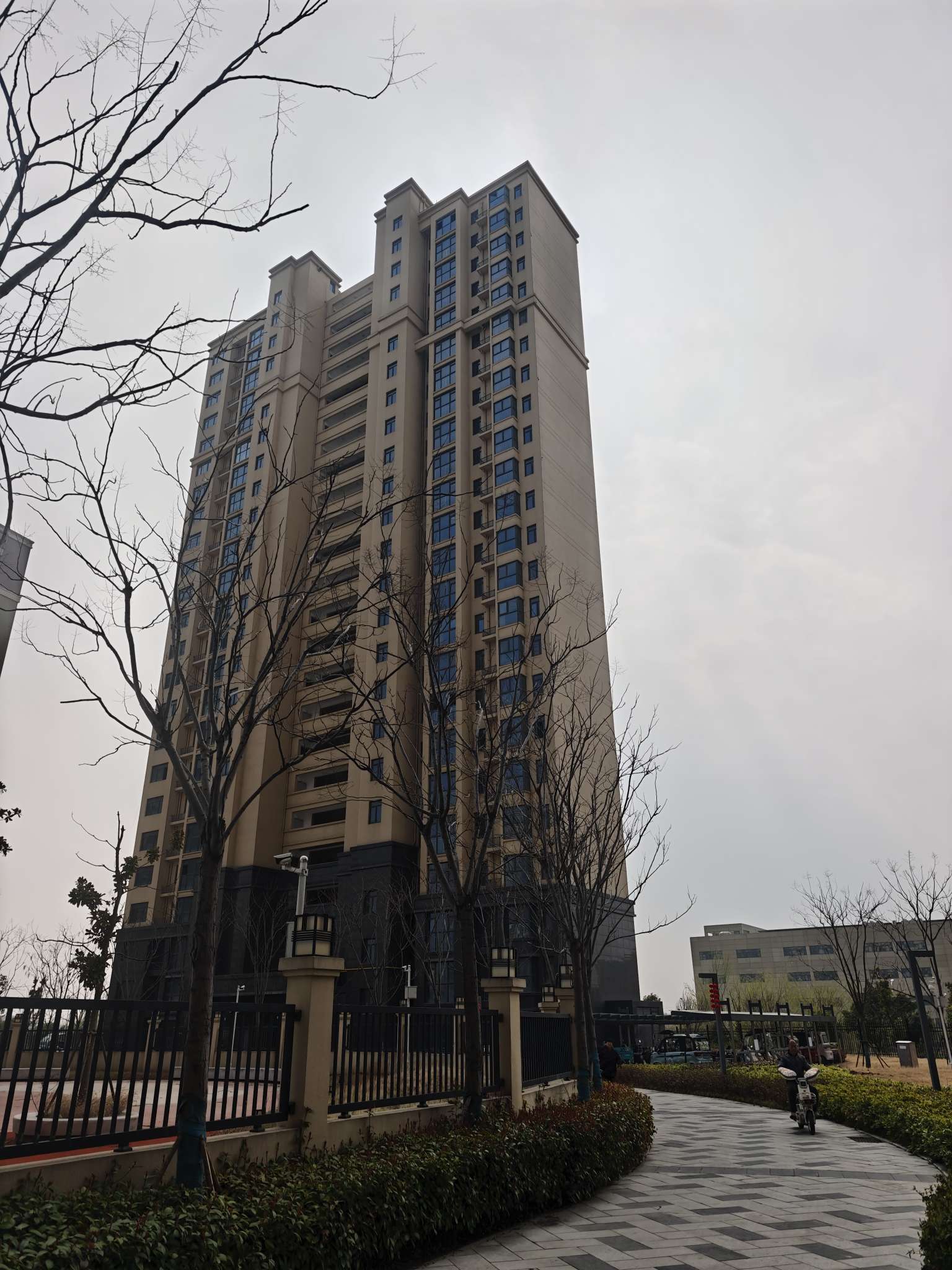 金融广场 129平 三室两厅两卫 学区房 毛坯 随时看房_10