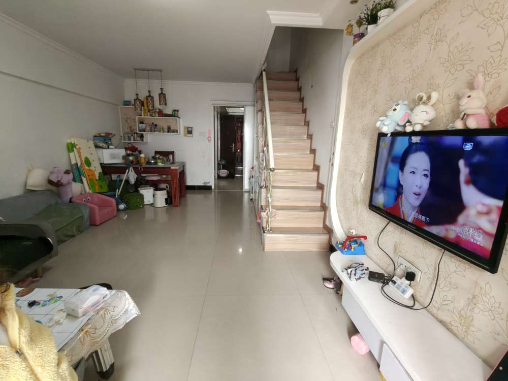 金地国际城A区 46平 精装两室 满两年 交通便利_4