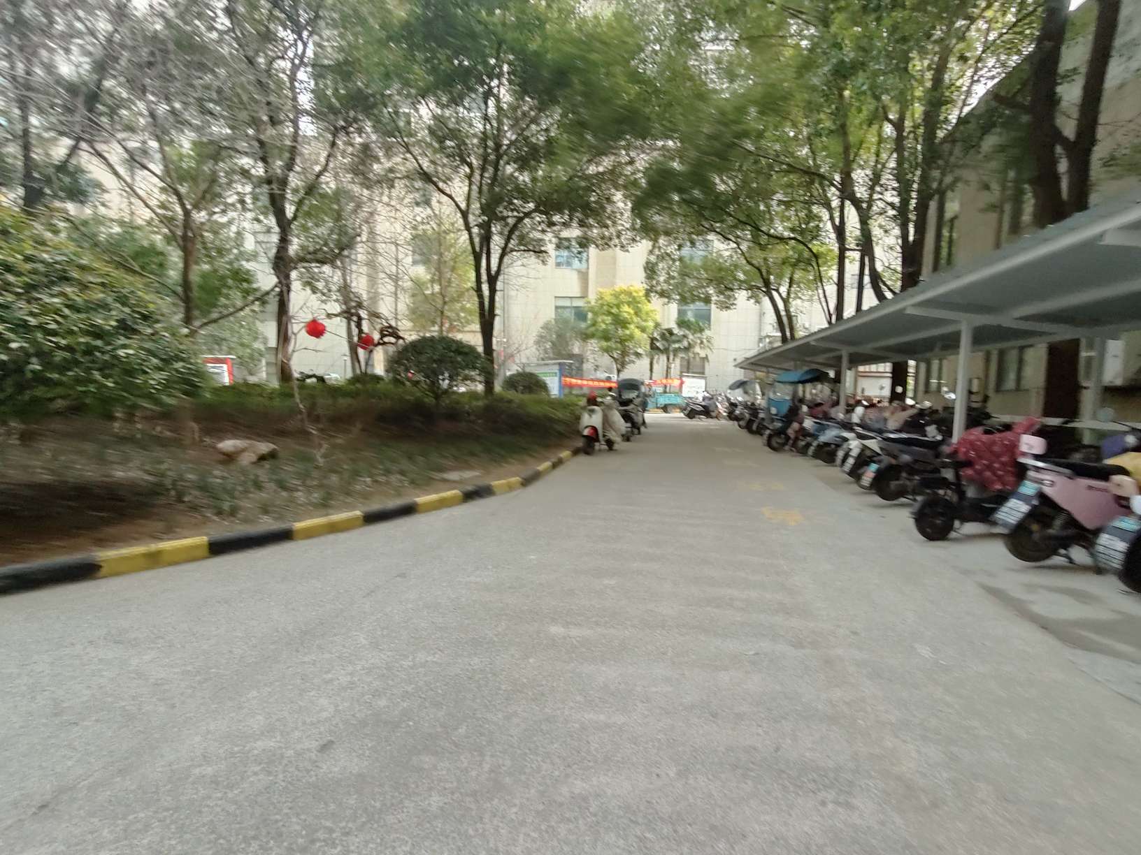 西城国际 102平 南向两室一厅 满两年 学区房交通便利_11
