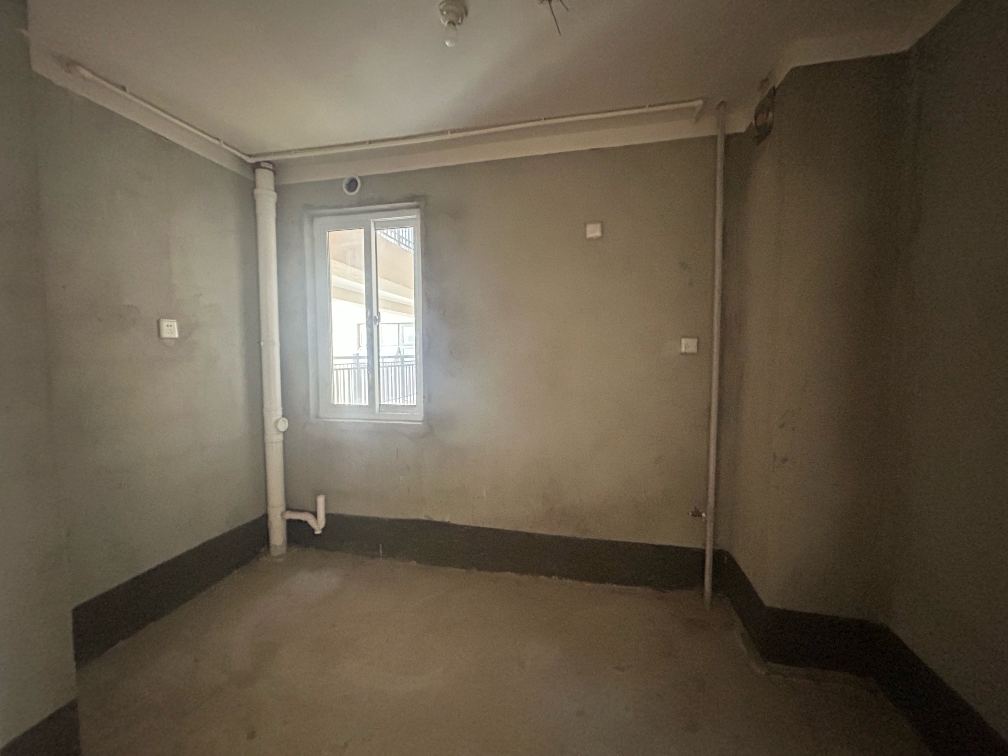 融创玉兰公馆 97平 三室两厅 毛坯 采光好 配套齐全 学区房_7
