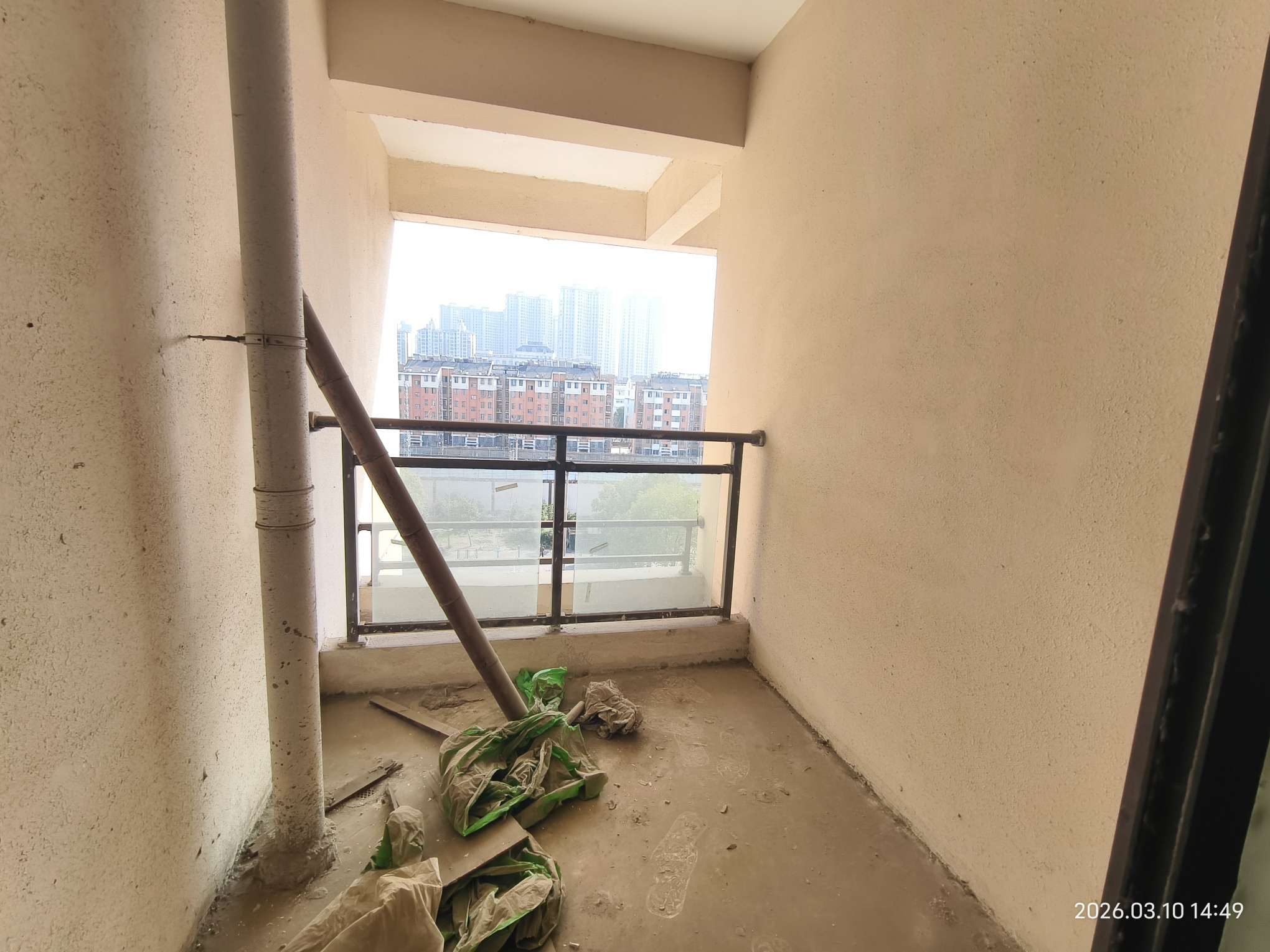 金地月伴湾 75平 两室一厅 满两年 交通便利 毛坯好房_6
