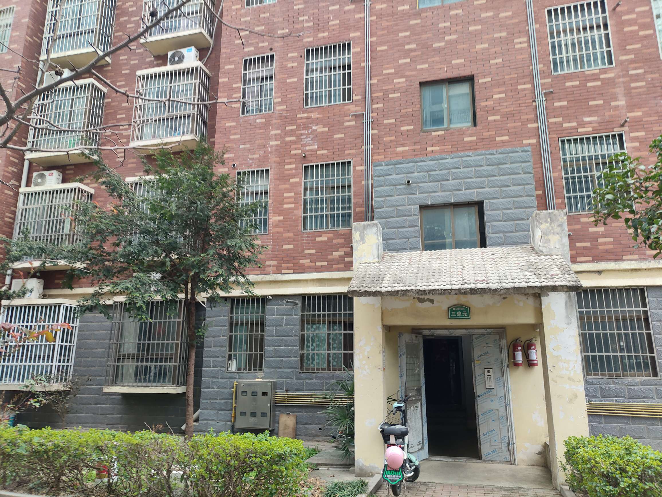 珠江丽景 96平 精装三室 学区房 交通便利 采光好_10