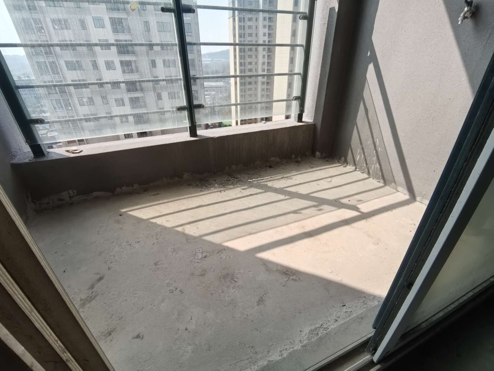 幸福家园 65平 两室一厅南向 交通便利 毛坯随时看房_8