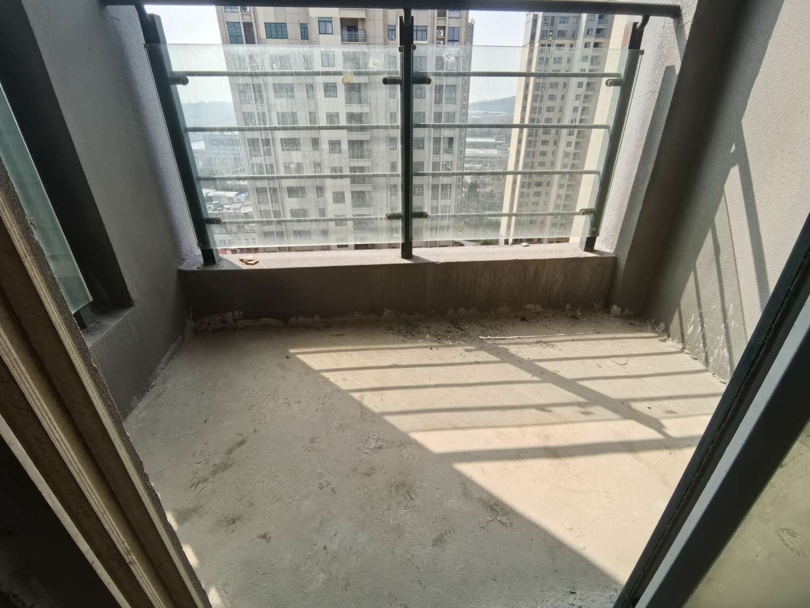 幸福家园 65平 两室一厅南向 交通便利 毛坯随时看房_9