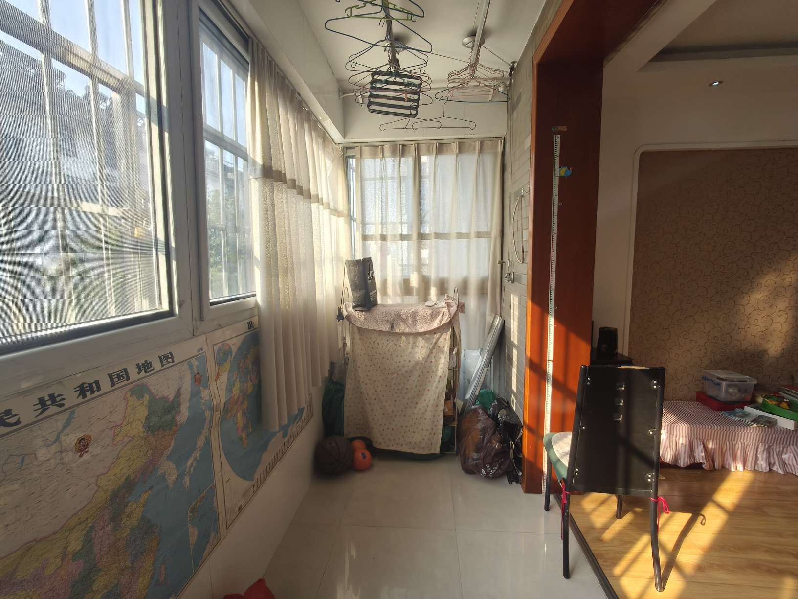 卧龙山庄东区90平南北通透三室满两年普装宜居_2