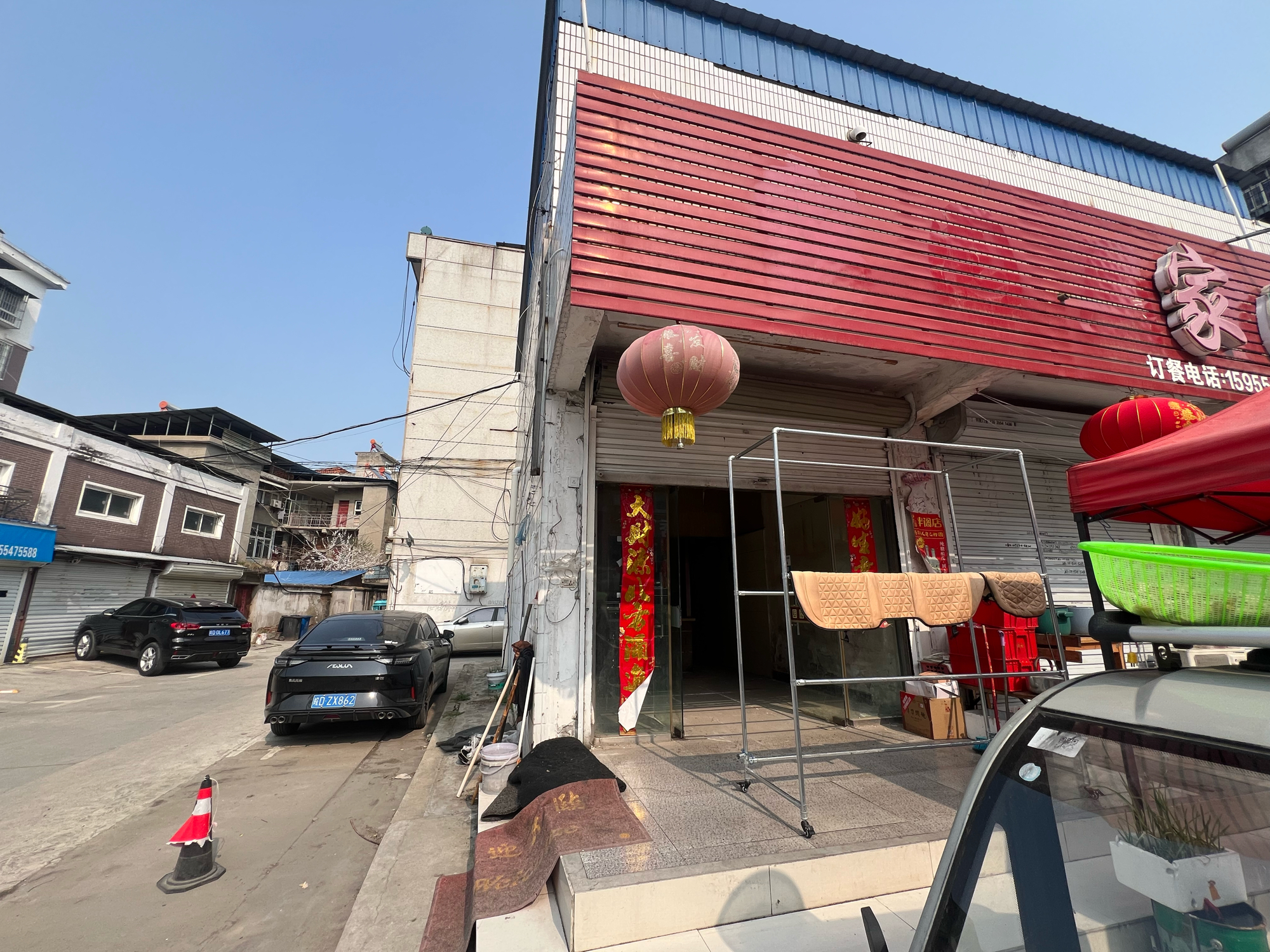 临街旺铺 60平 南向普装 人流密集 低总价38万_8