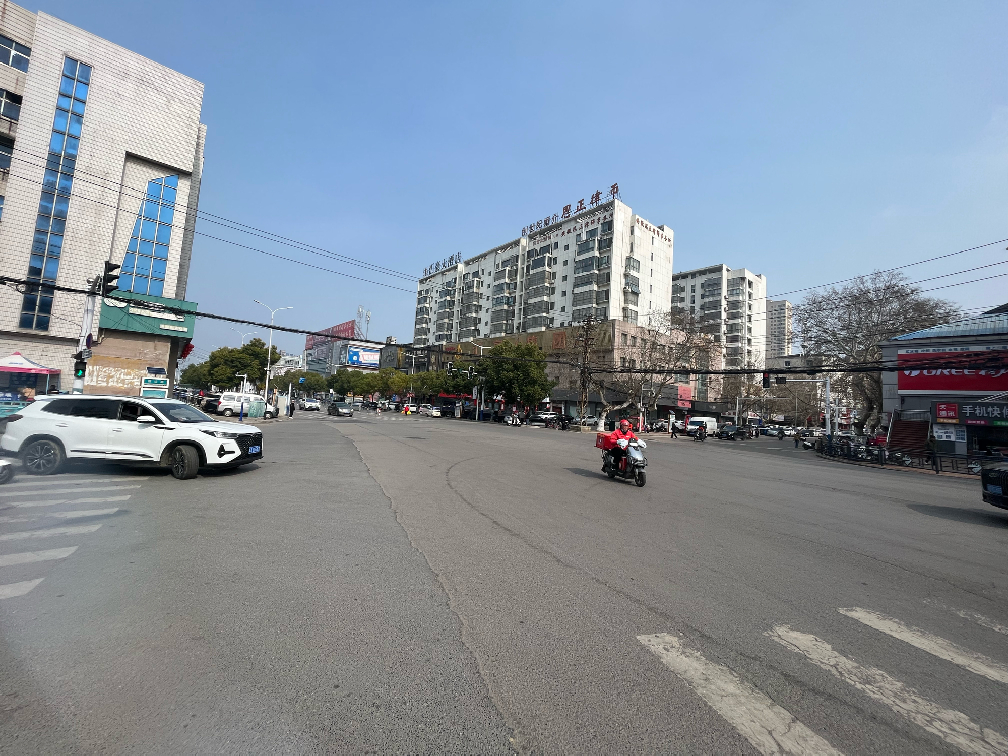 白马金玉良缘 82平 精装两室 满两年 交通便利学区房_11