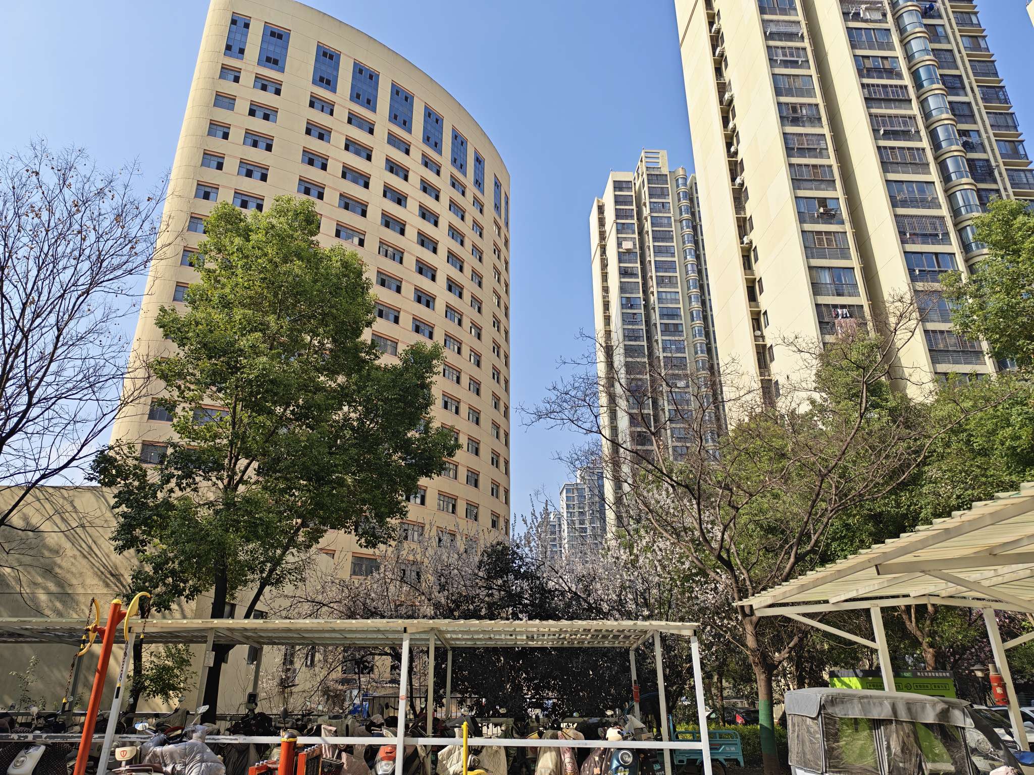 东方名珠 169平 精装三室 南北通透 交通便利采光好_17