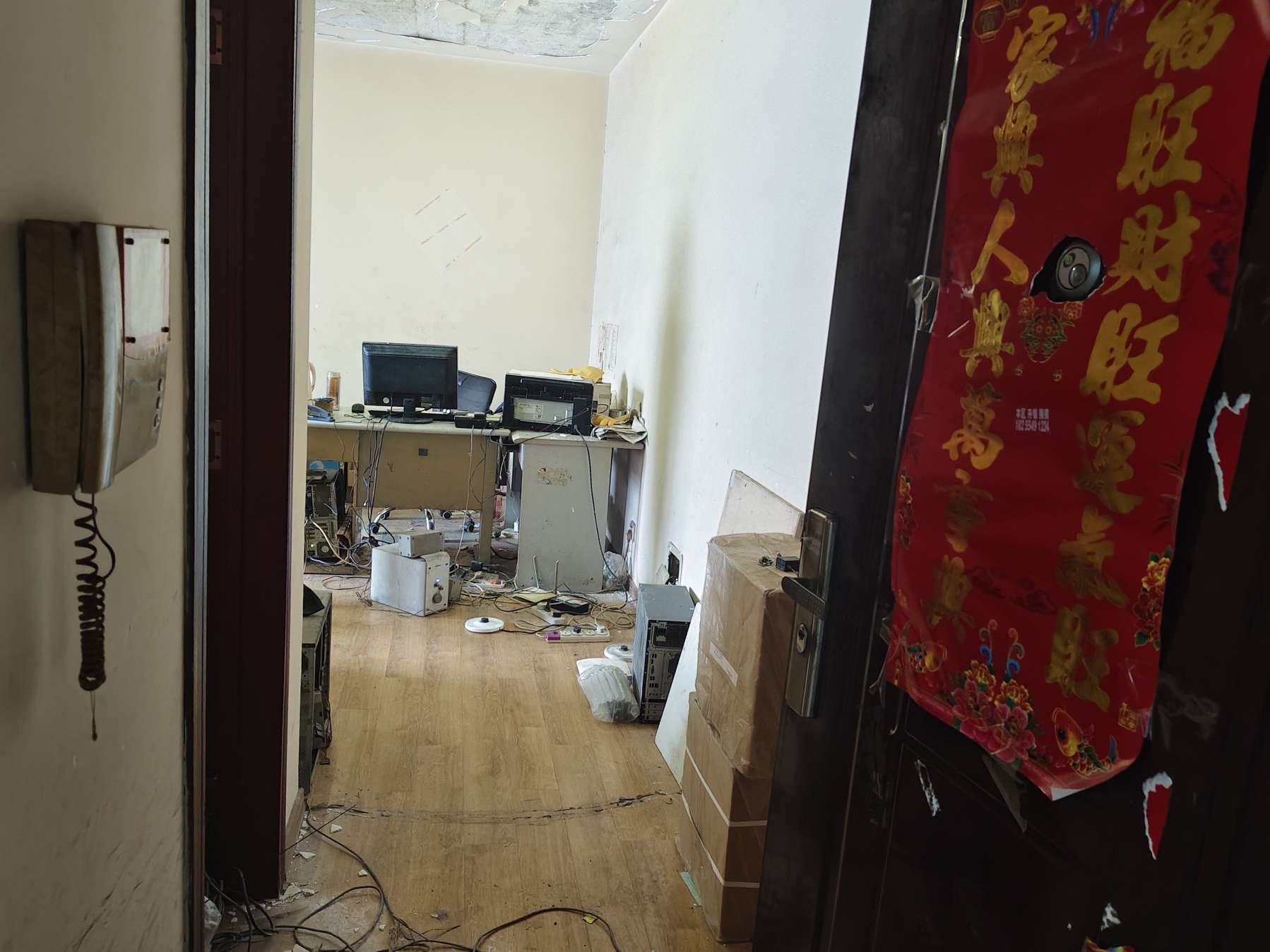 鑫诚花园 108平 南向两室两厅 学区房满两年 交通便利_8