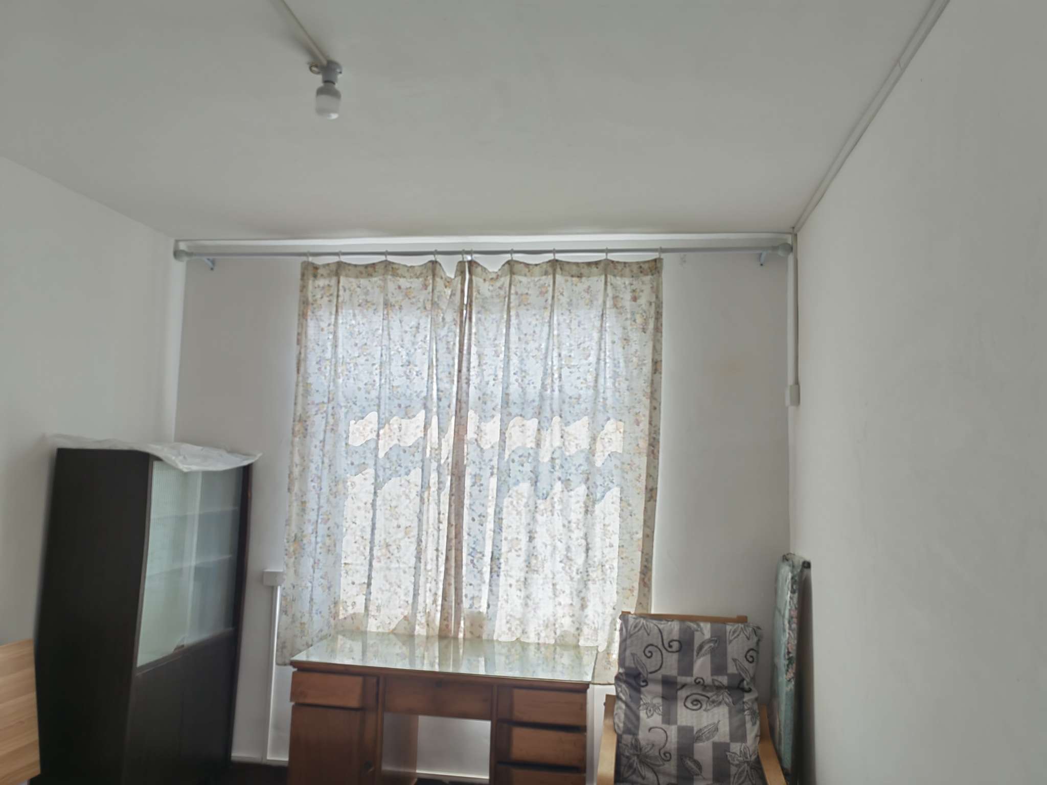前锋一村 79平 三室一厅 满两年 交通便利 配套齐全_4
