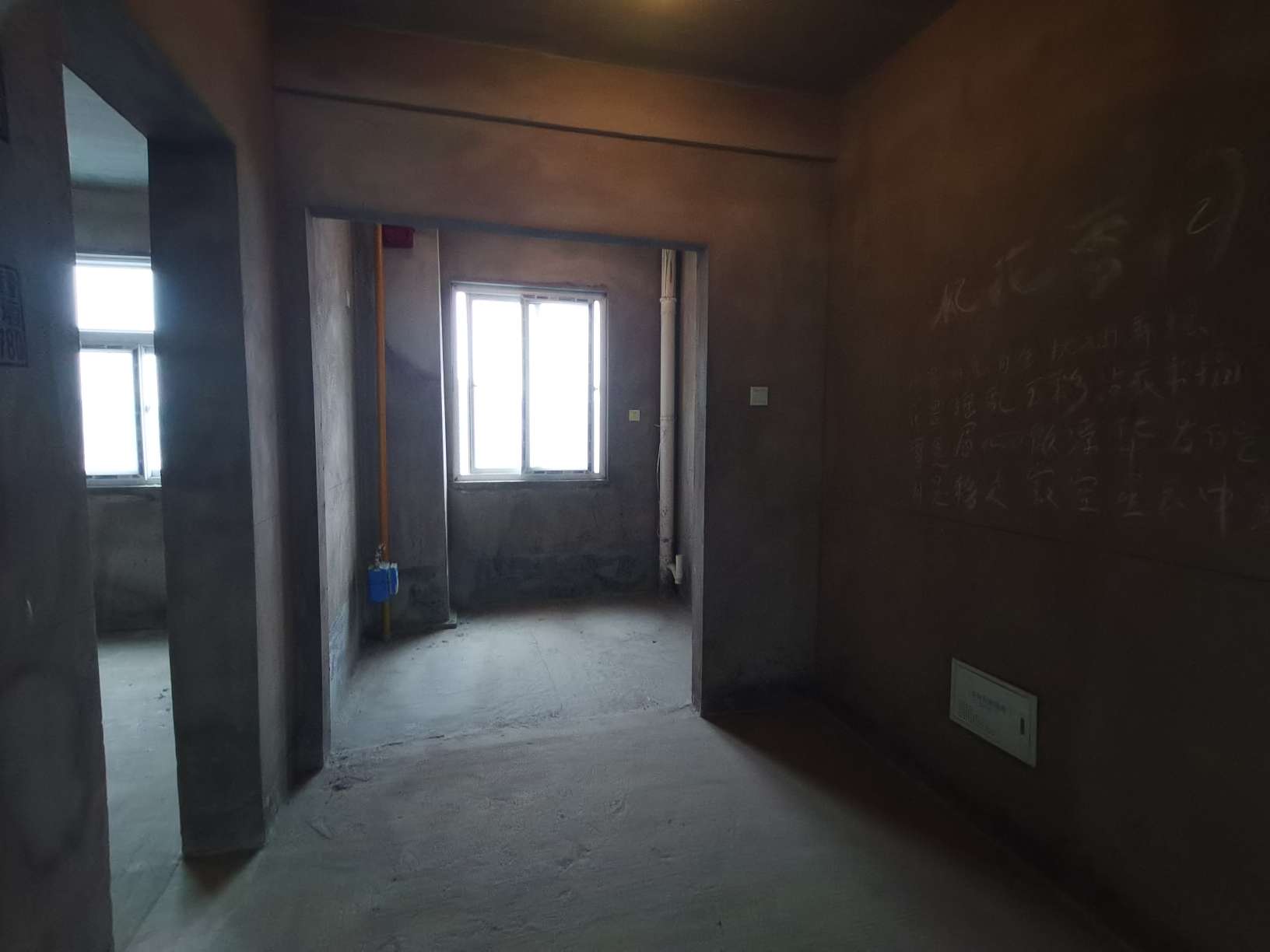 玺园111平南三居毛坯 交通便利 随时看房_14