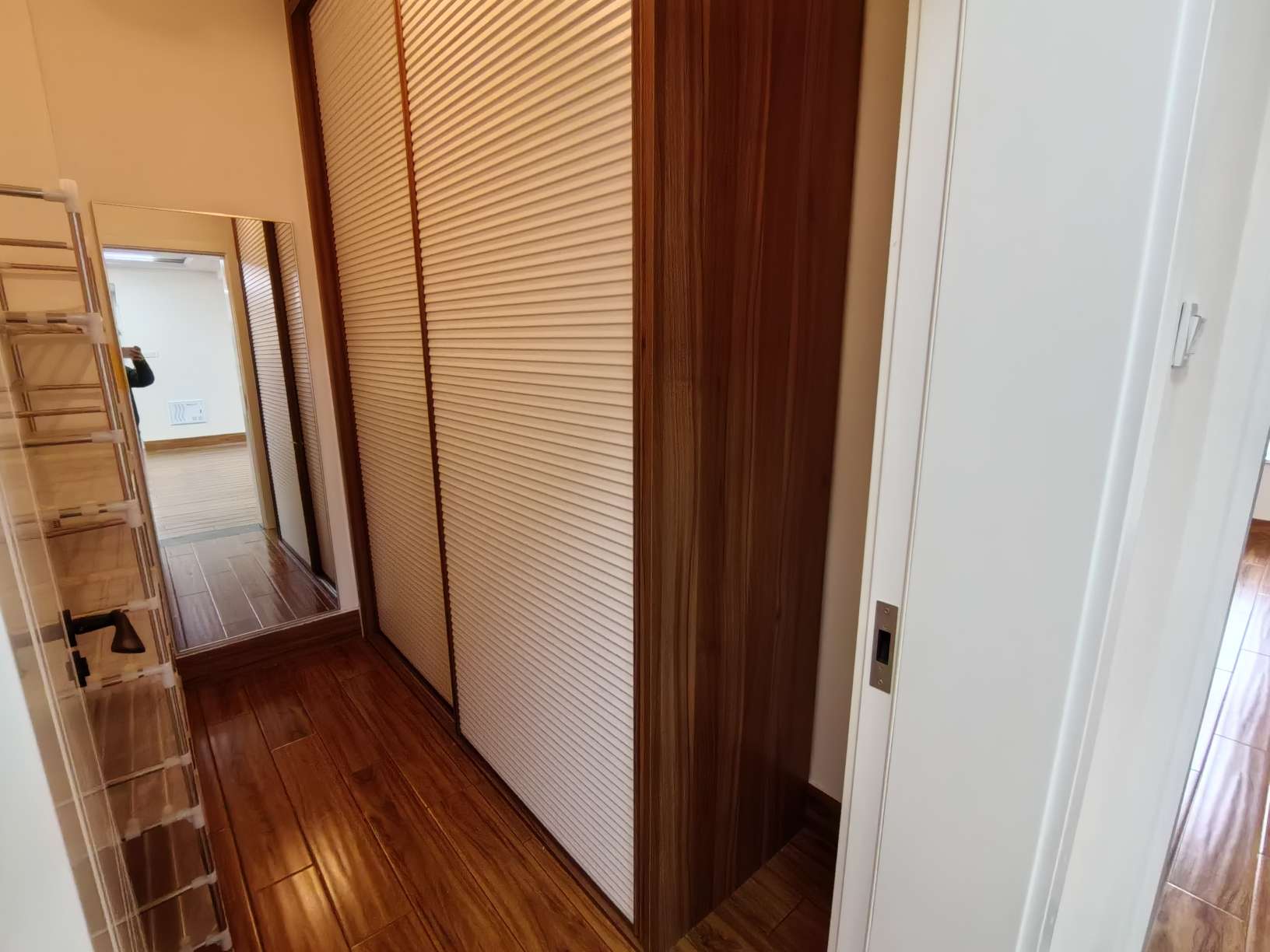 泉山湖龙湾三室两厅精装修吉房出售，退台洋房，带地下室_13