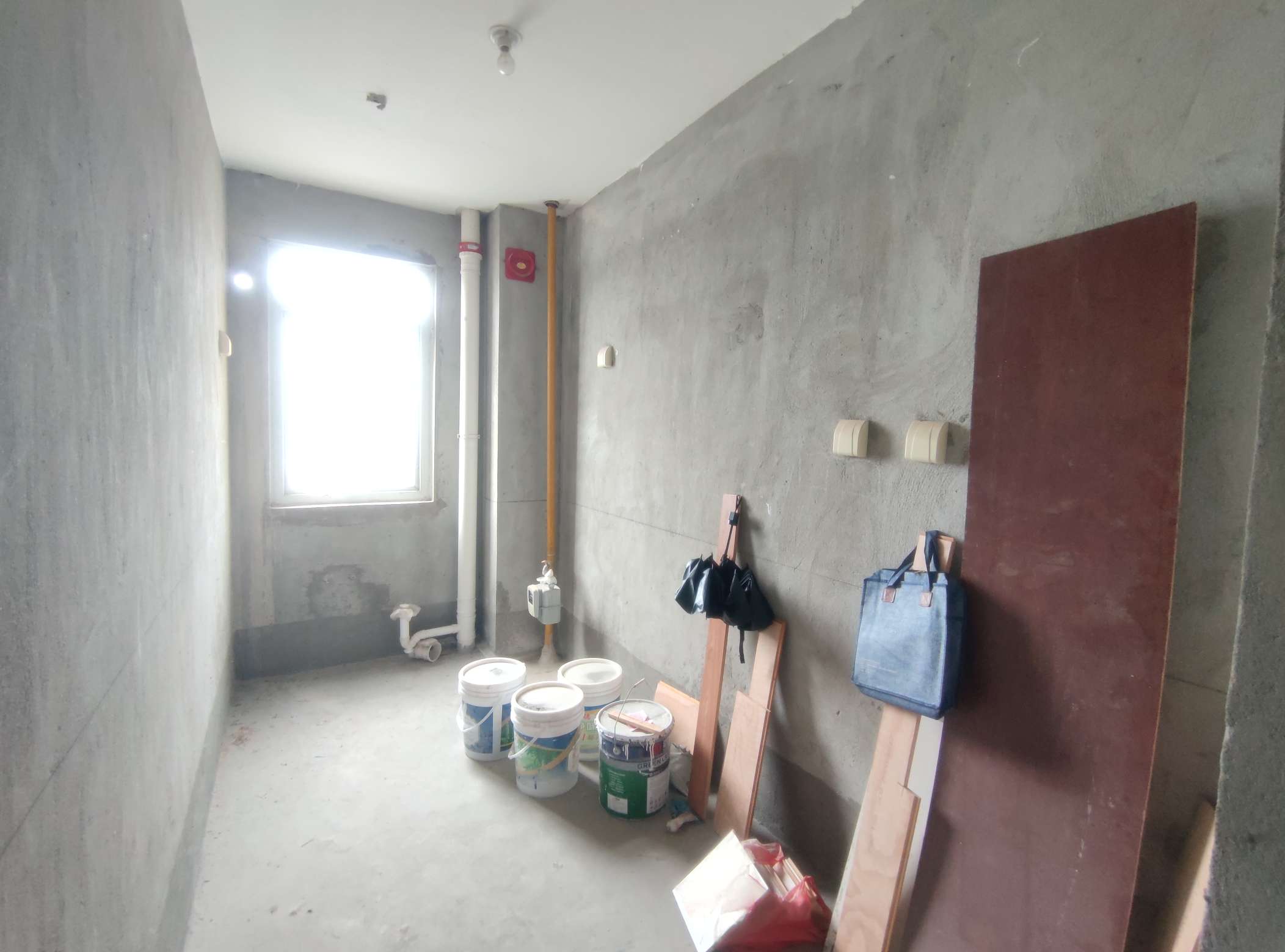 幸福家园 105平 三室两厅 交通便利 环境好 毛坯房_5