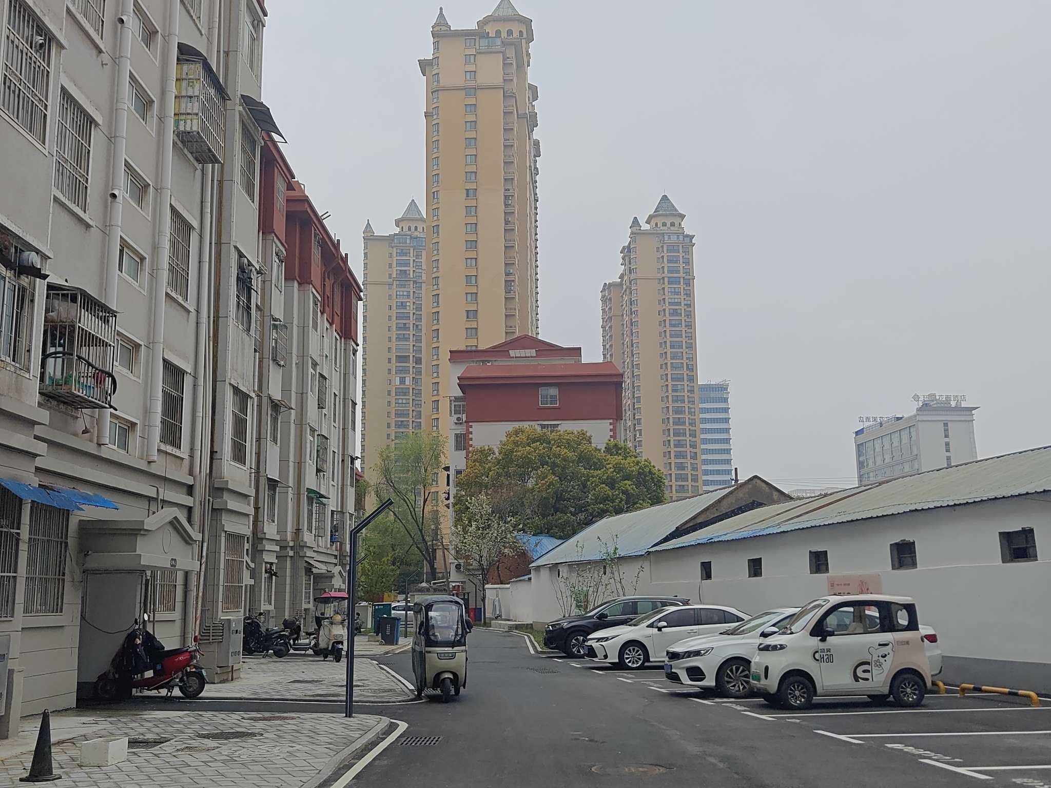 海达花园3室2厅普装好房急售随时看房_12