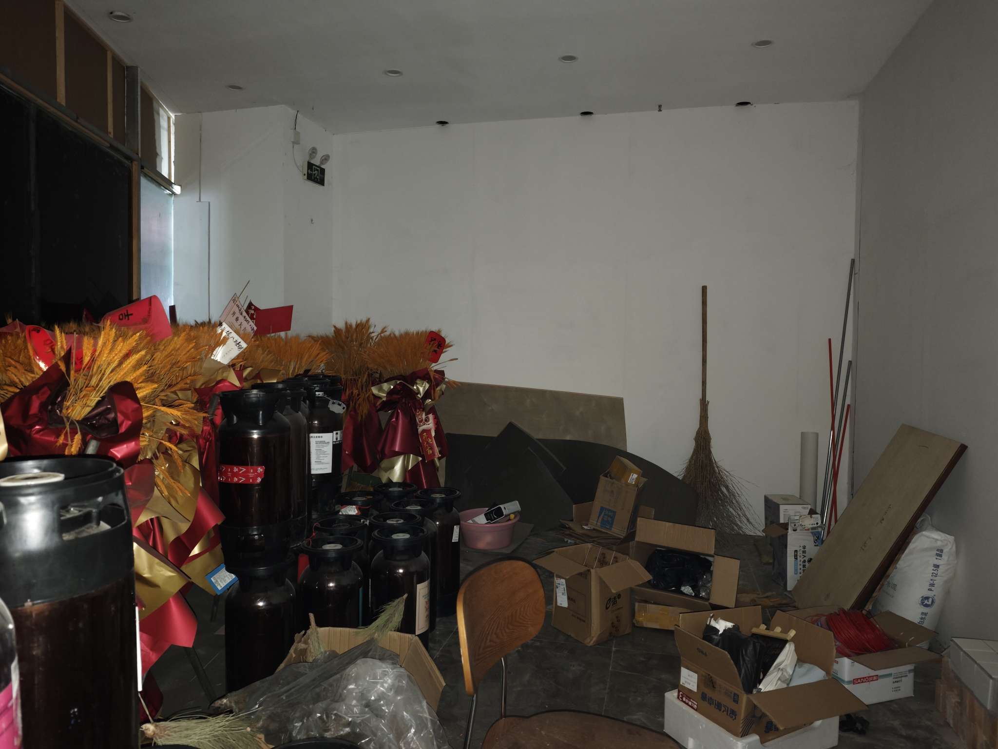 京澳广场 31平临街旺铺 优质地段 人流密集 毛坯出租_4