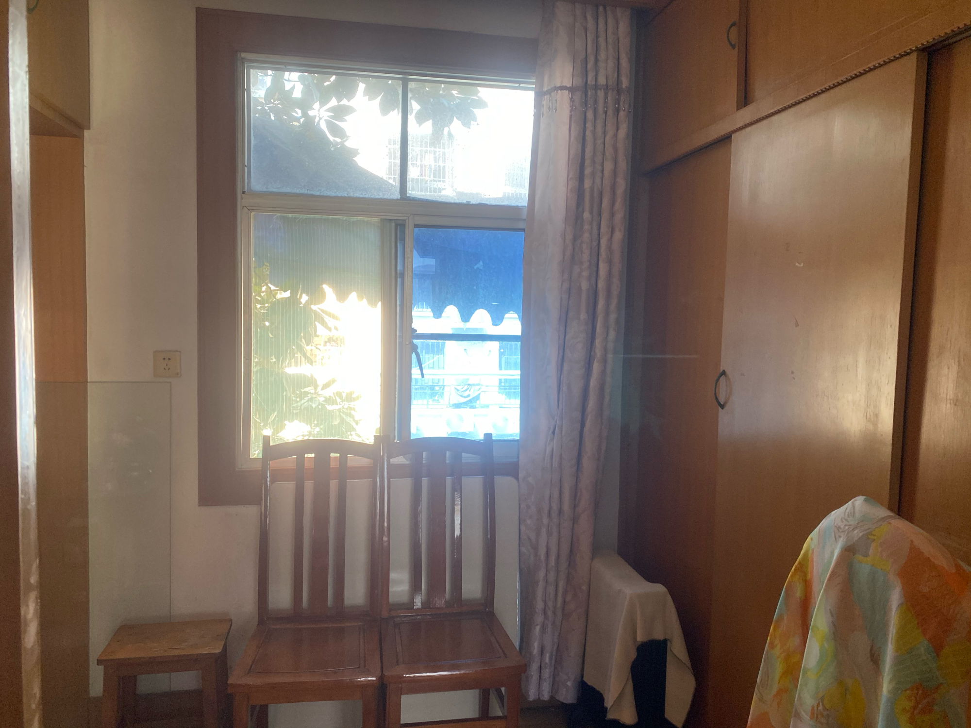 朝阳新村 69平 三室一厅 满两年 交通便利 简装拎包入住_11