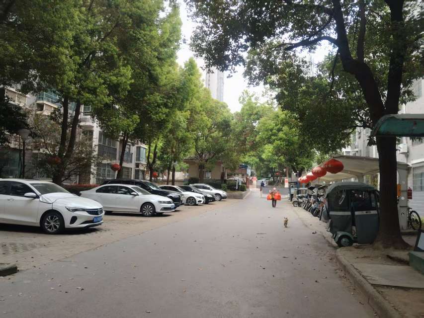 卧龙山庄西区 90平 精装两室两厅 满两年 交通便利_13