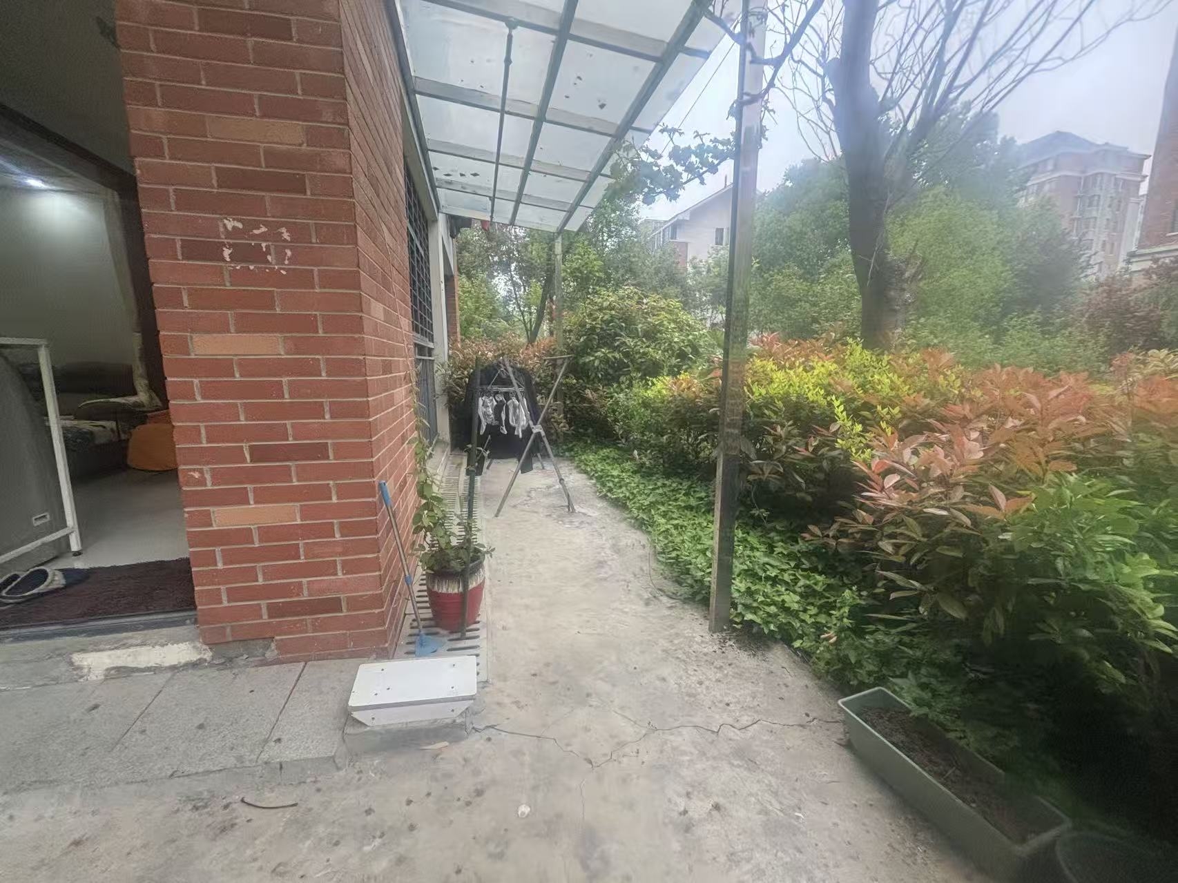 金域蓝湾 114平 精装三室两卫 满两年 学区房配套全_14