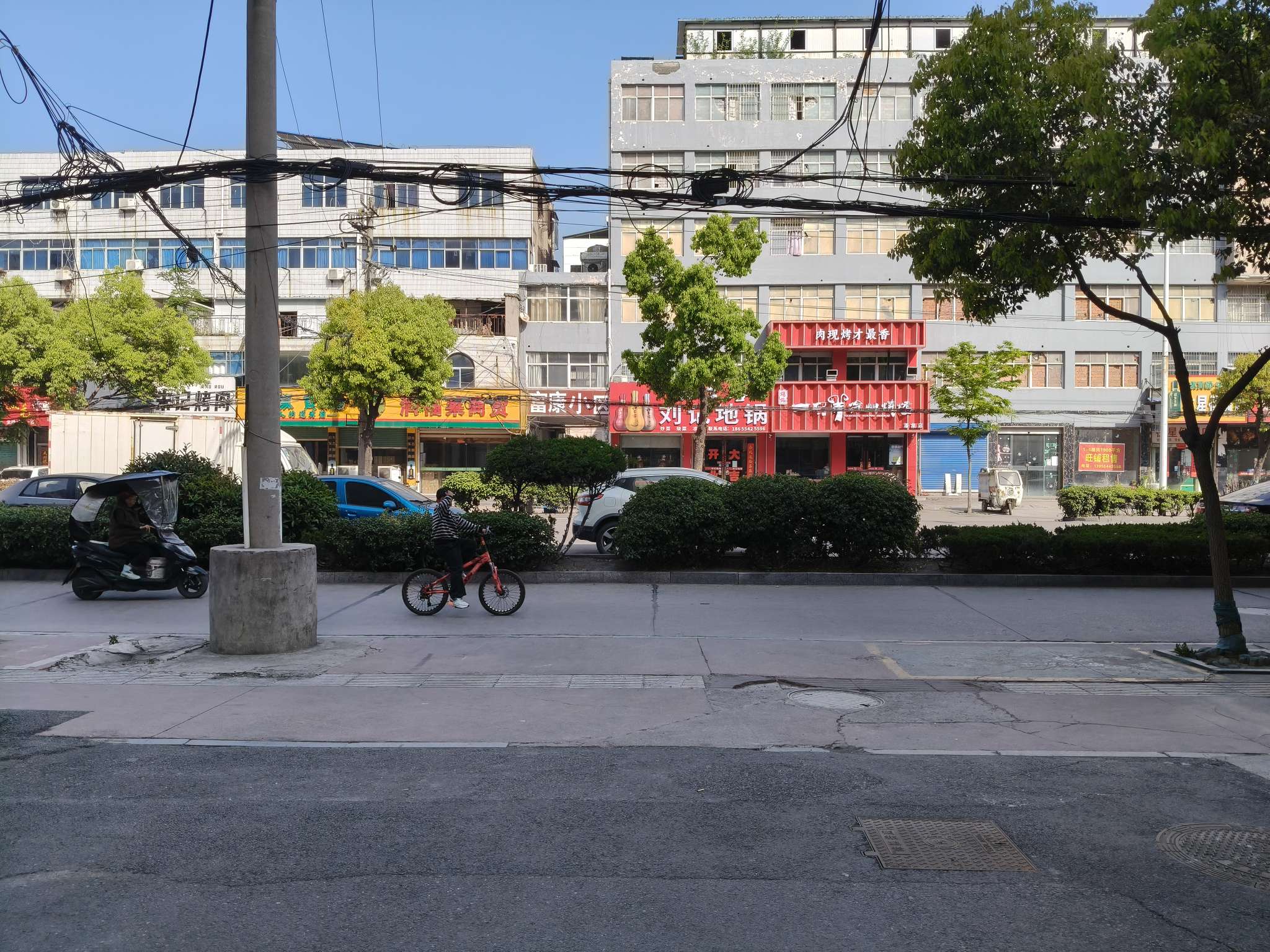 蜜泉小区 40平 南向两室 满两年 简装出租 交通便利_7