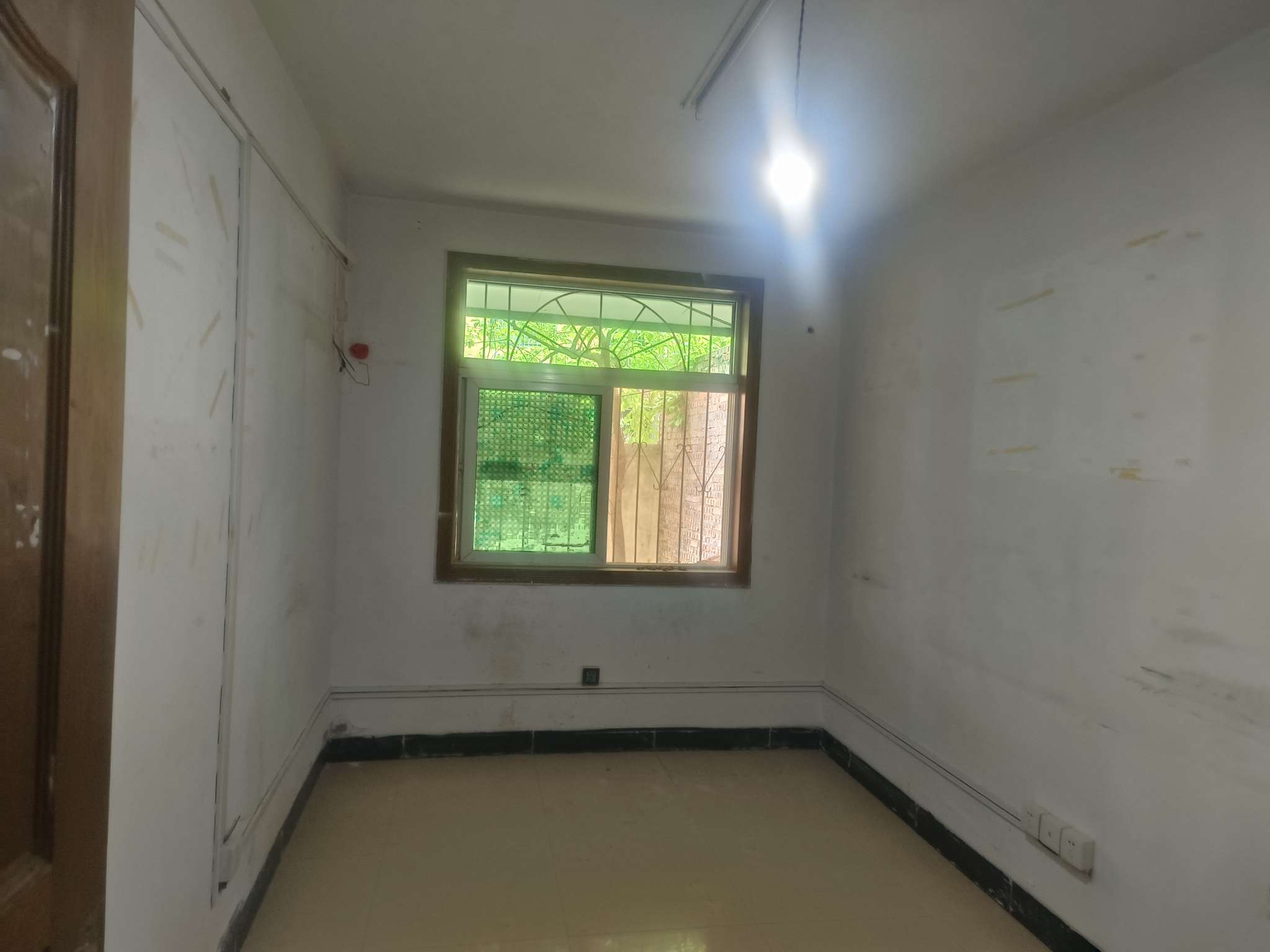熙城熙园 69平 两室一厅南向 交通便利 简装出售_5