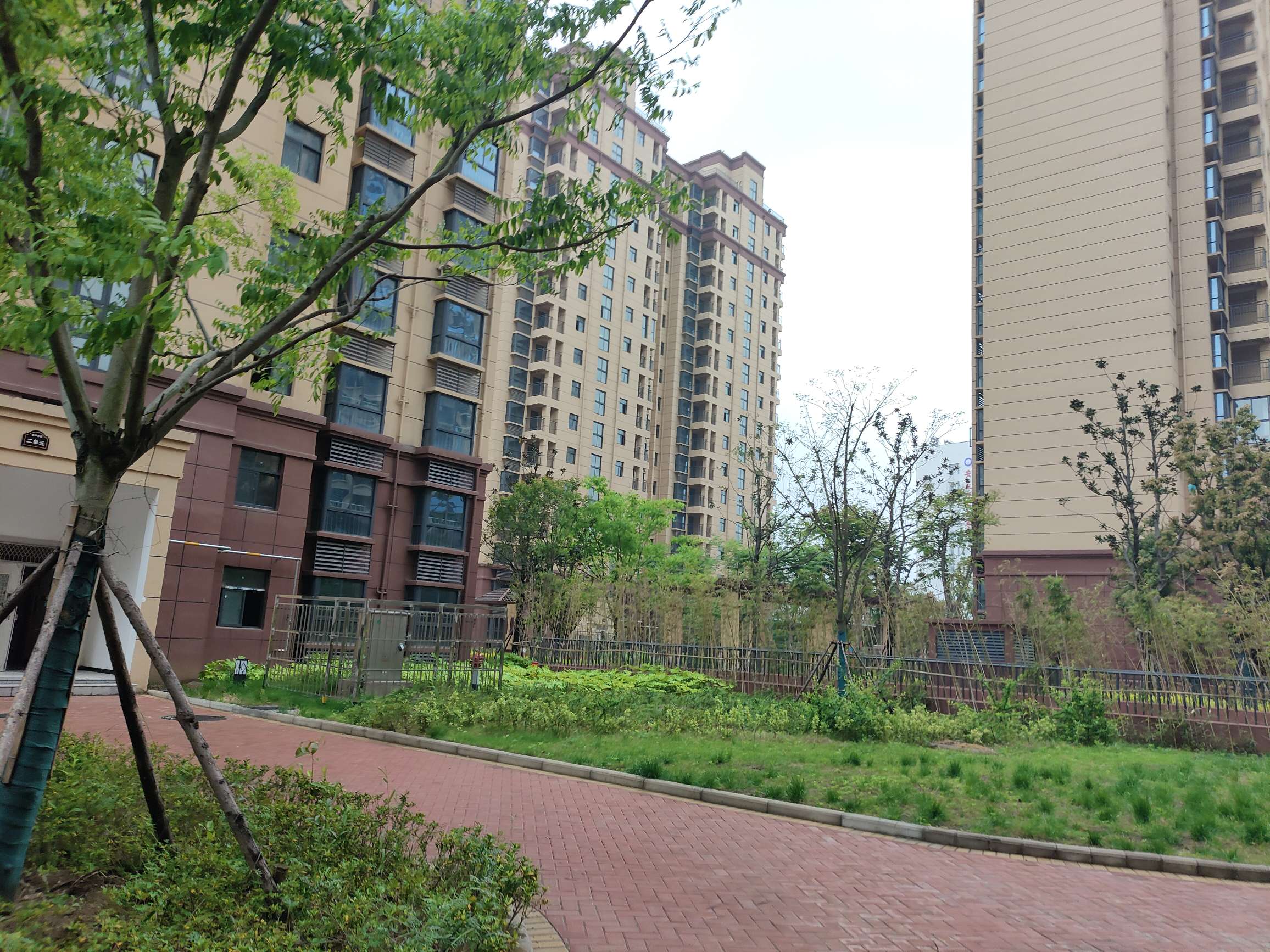 泰府名邸 116平 三室两厅两卫 采光好 毛坯学区房_13