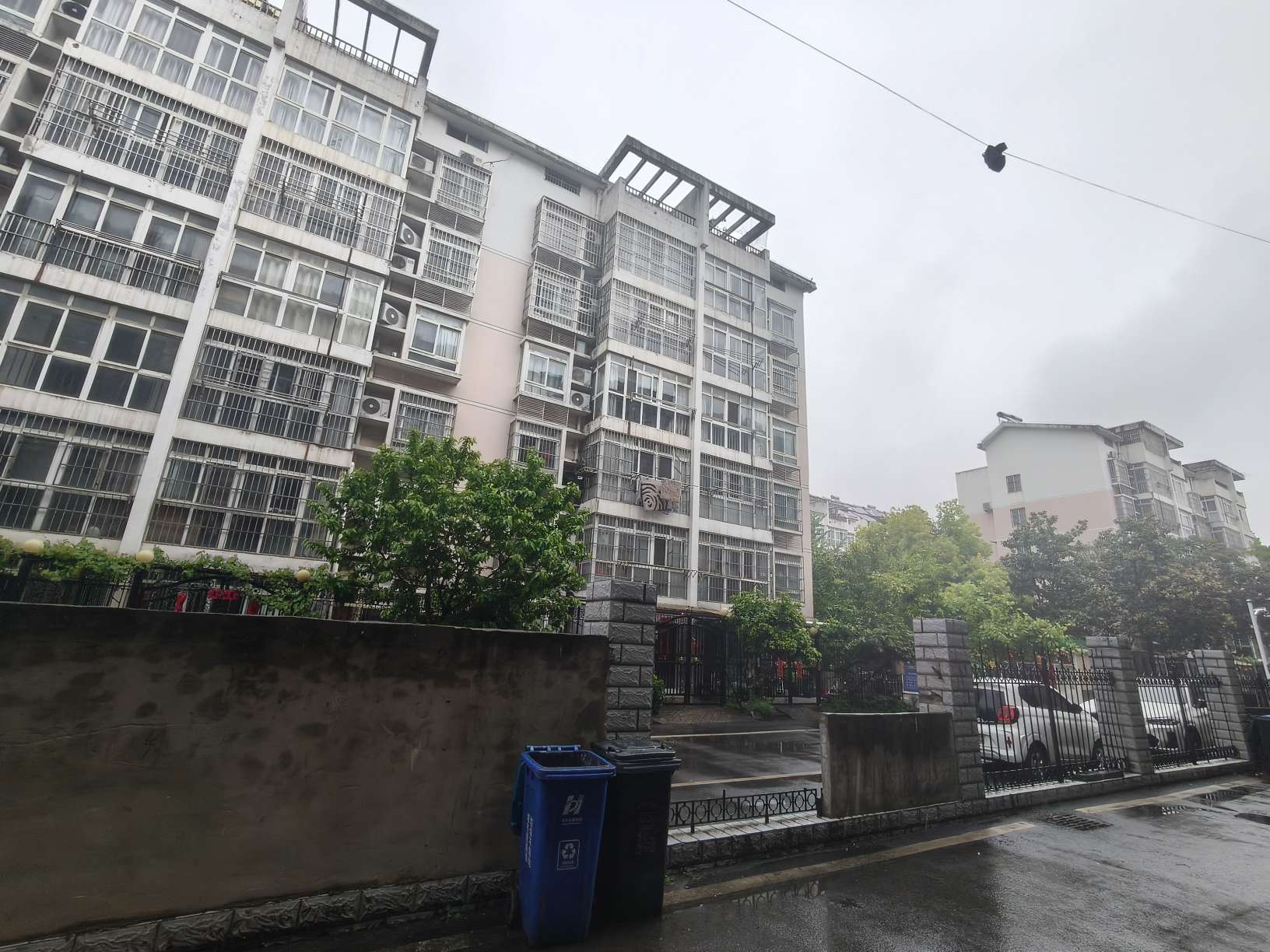 白云商业楼二层两室一厅普装_9
