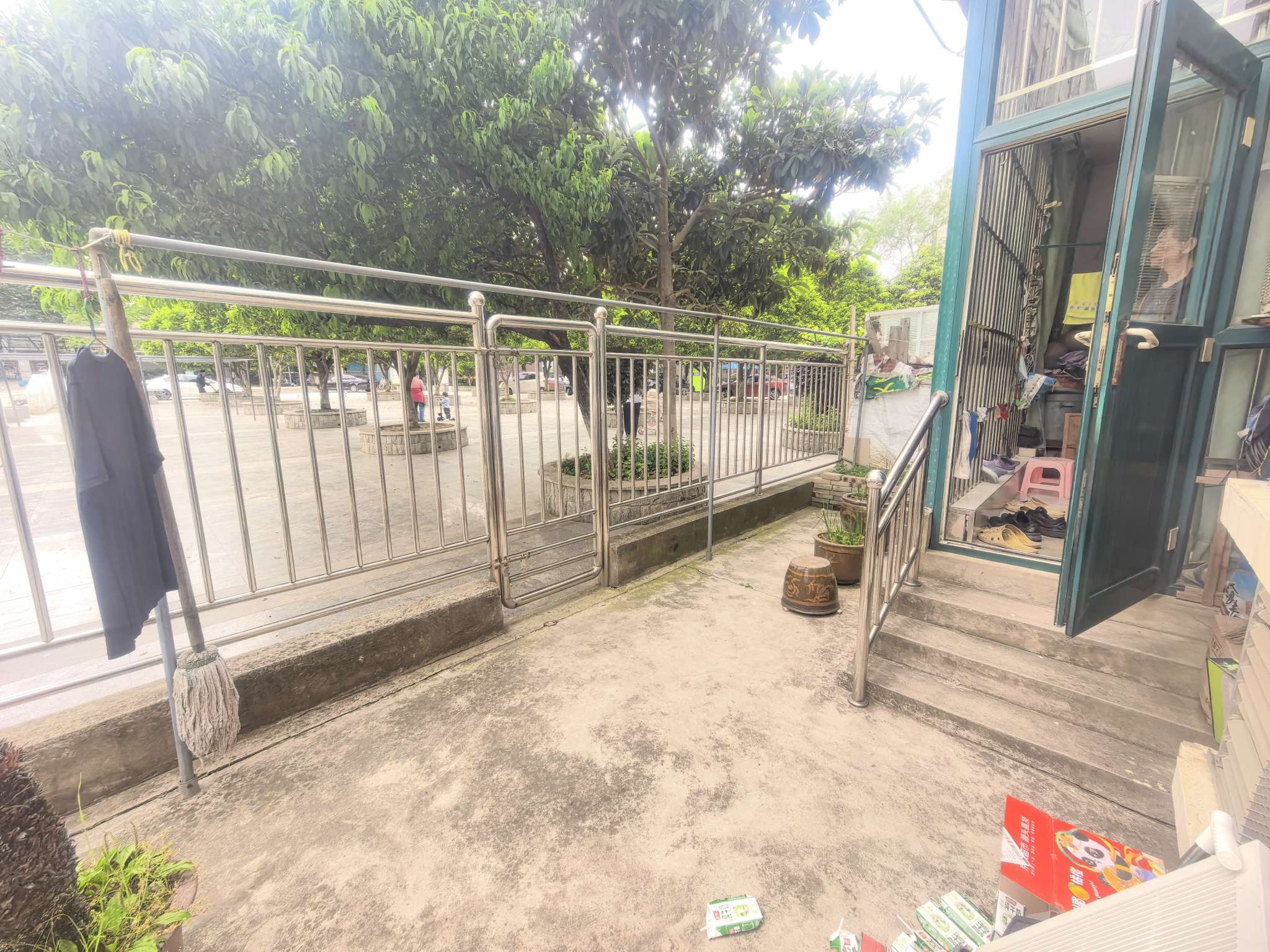 洞山新村 102平 三室两厅 满五唯一 学区房 配套齐全_9