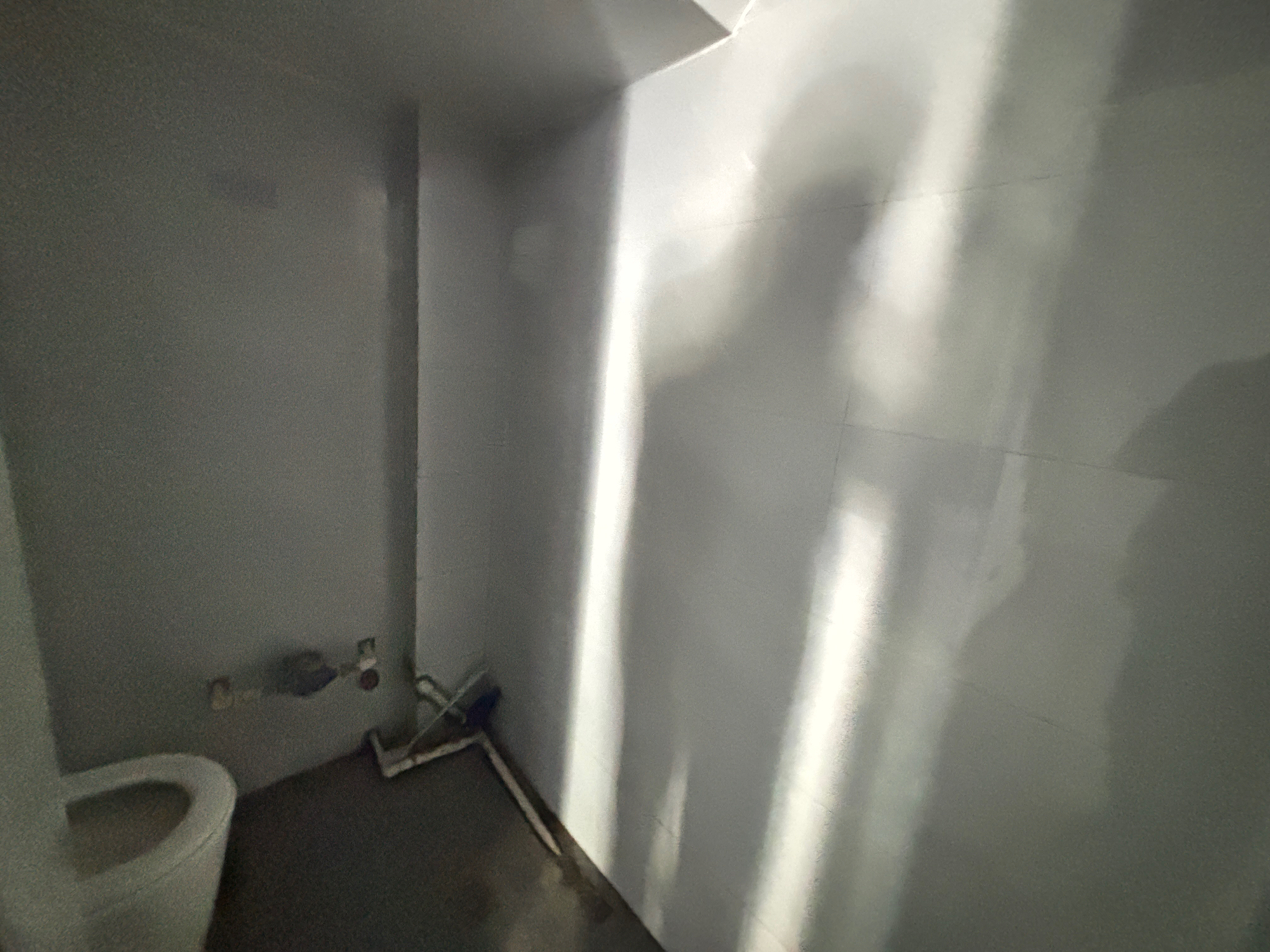 东苑小区东区 120平临街旺铺 有上下水 简装出租_4