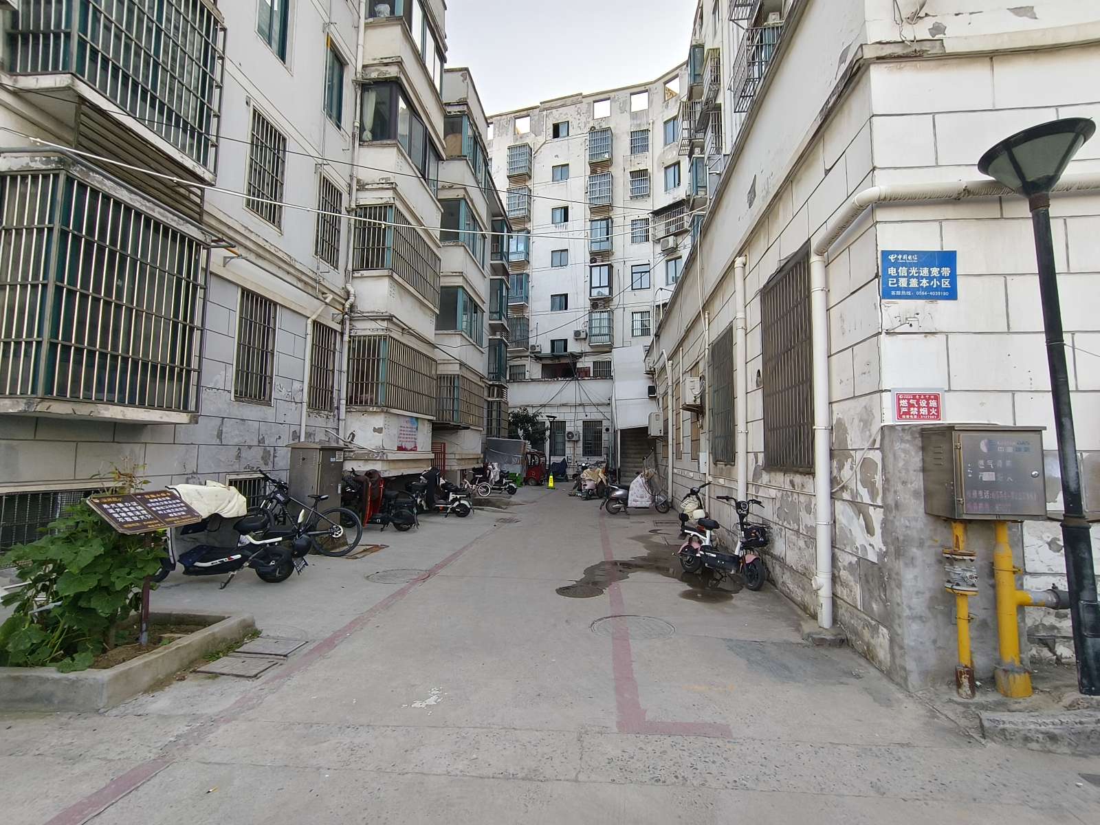 新城花园 95平 精装三室 满五唯一 学区房 交通便利_8