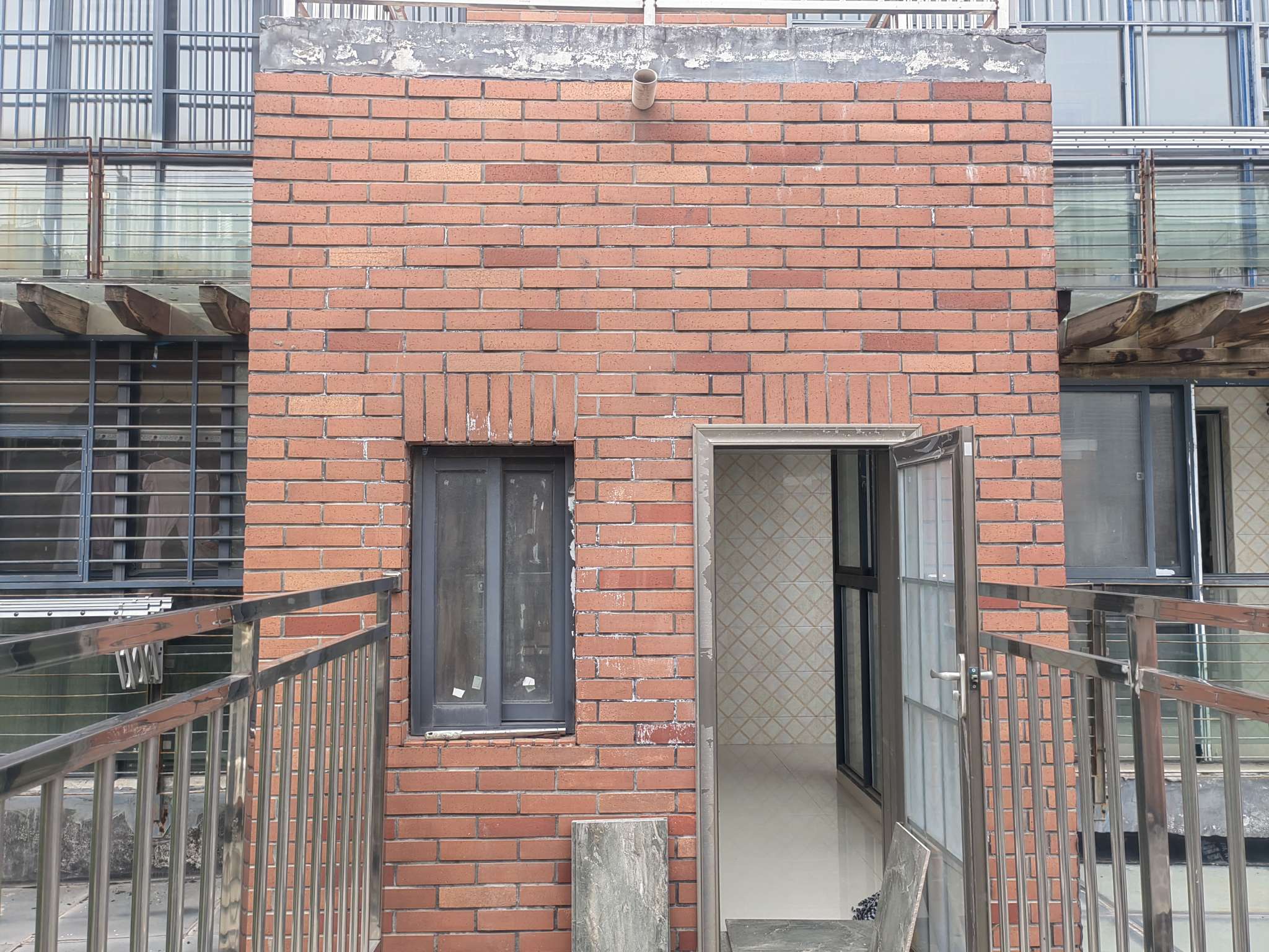 金地国际城B区 118平 精装三室两厅 交通便利配套齐全_16
