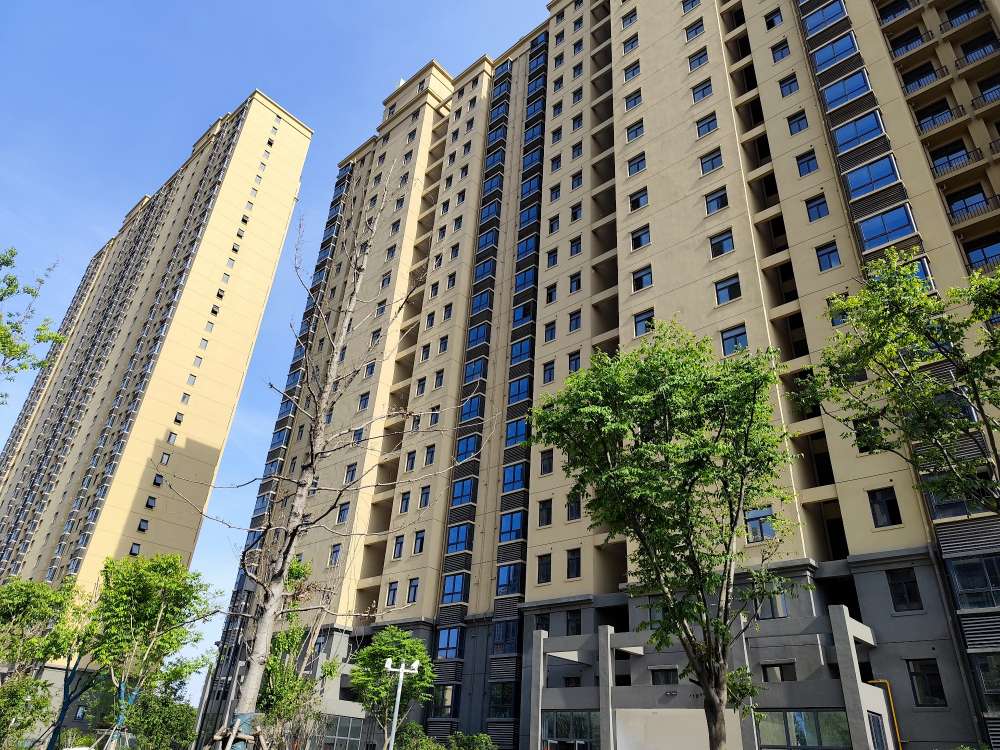 安成雅居二期 123平 南向三室两厅 毛坯 采光好环境佳_9