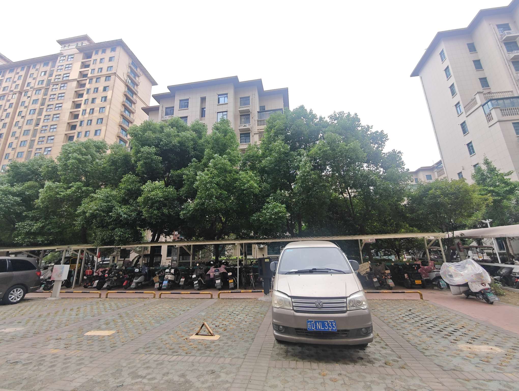 阳光欧洲城 105平 精装三室 学区房满两年 配套齐全_6